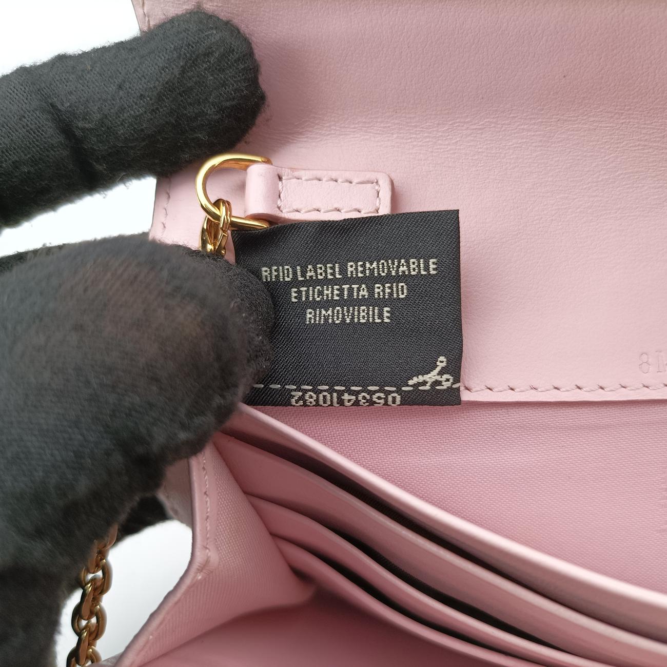 F is FendiPinkLeather8M03658M0365-A18B-198-3260F is Fendiピンクレザー8M03658M0365-A18B-198-3260