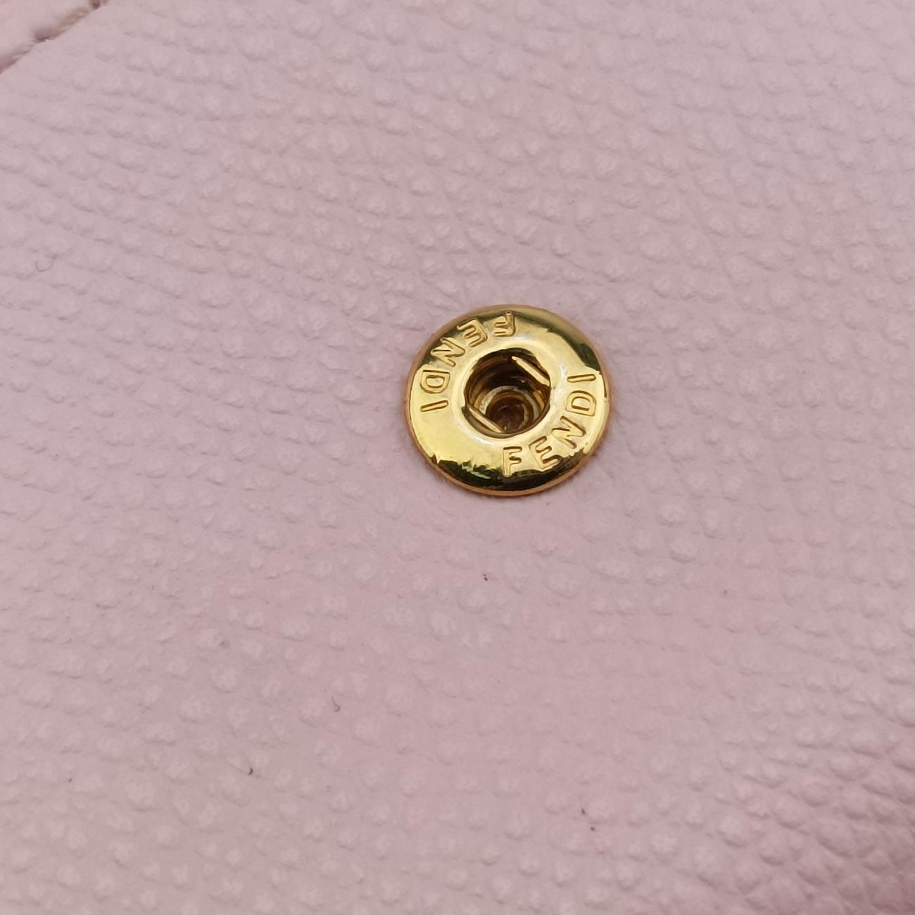 F is FendiPinkLeather8M03658M0365-A18B-198-3260F is Fendiピンクレザー8M03658M0365-A18B-198-3260