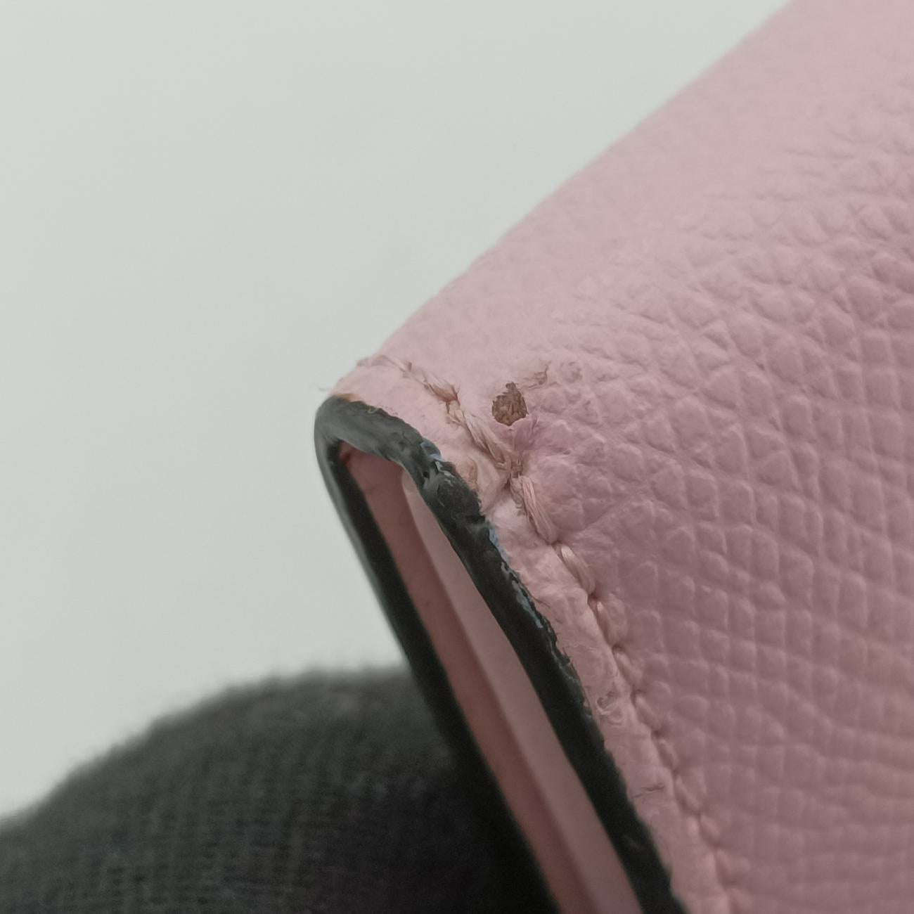 F is FendiPinkLeather8M03658M0365-A18B-198-3260F is Fendiピンクレザー8M03658M0365-A18B-198-3260