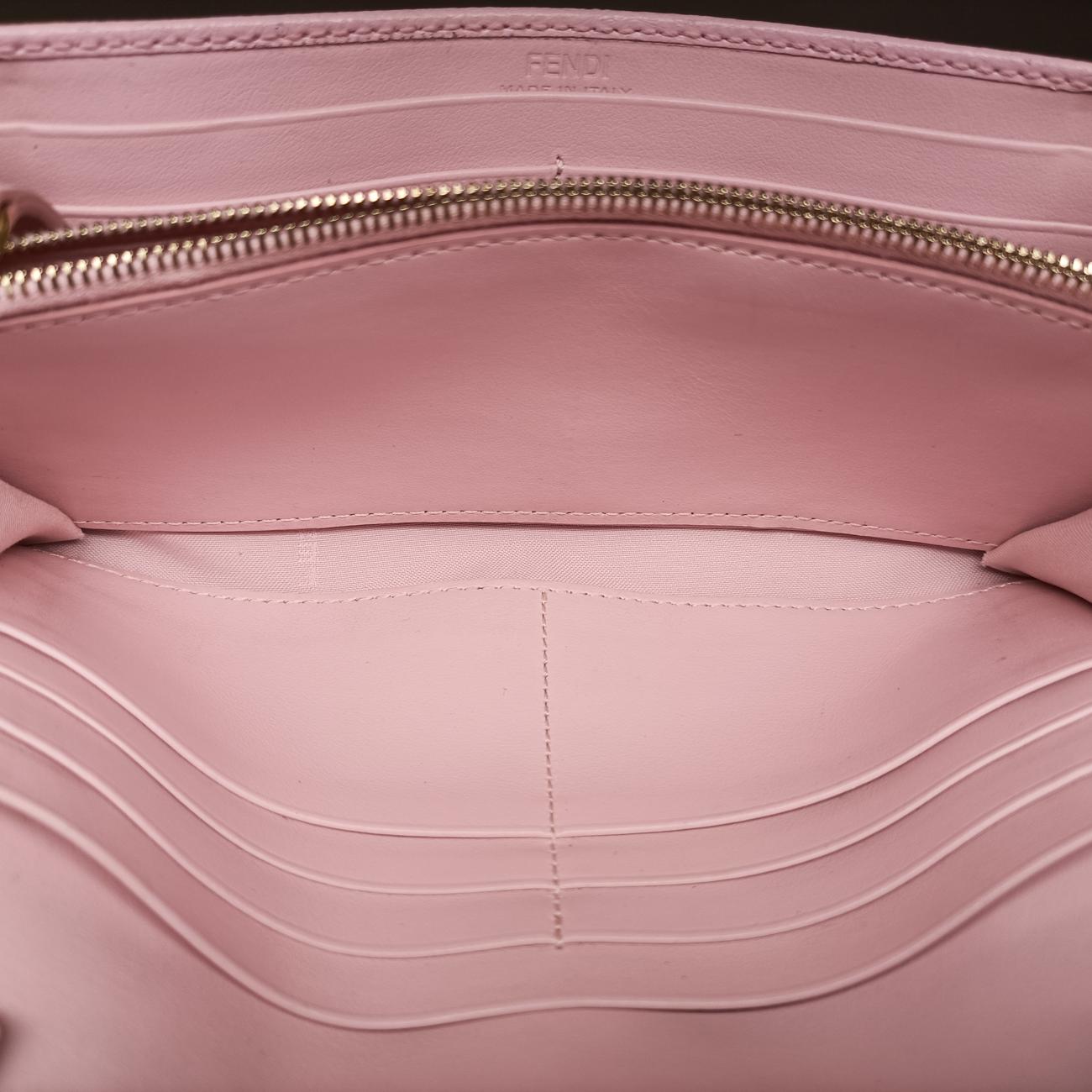 F is FendiPinkLeather8M03658M0365-A18B-198-3260F is Fendiピンクレザー8M03658M0365-A18B-198-3260