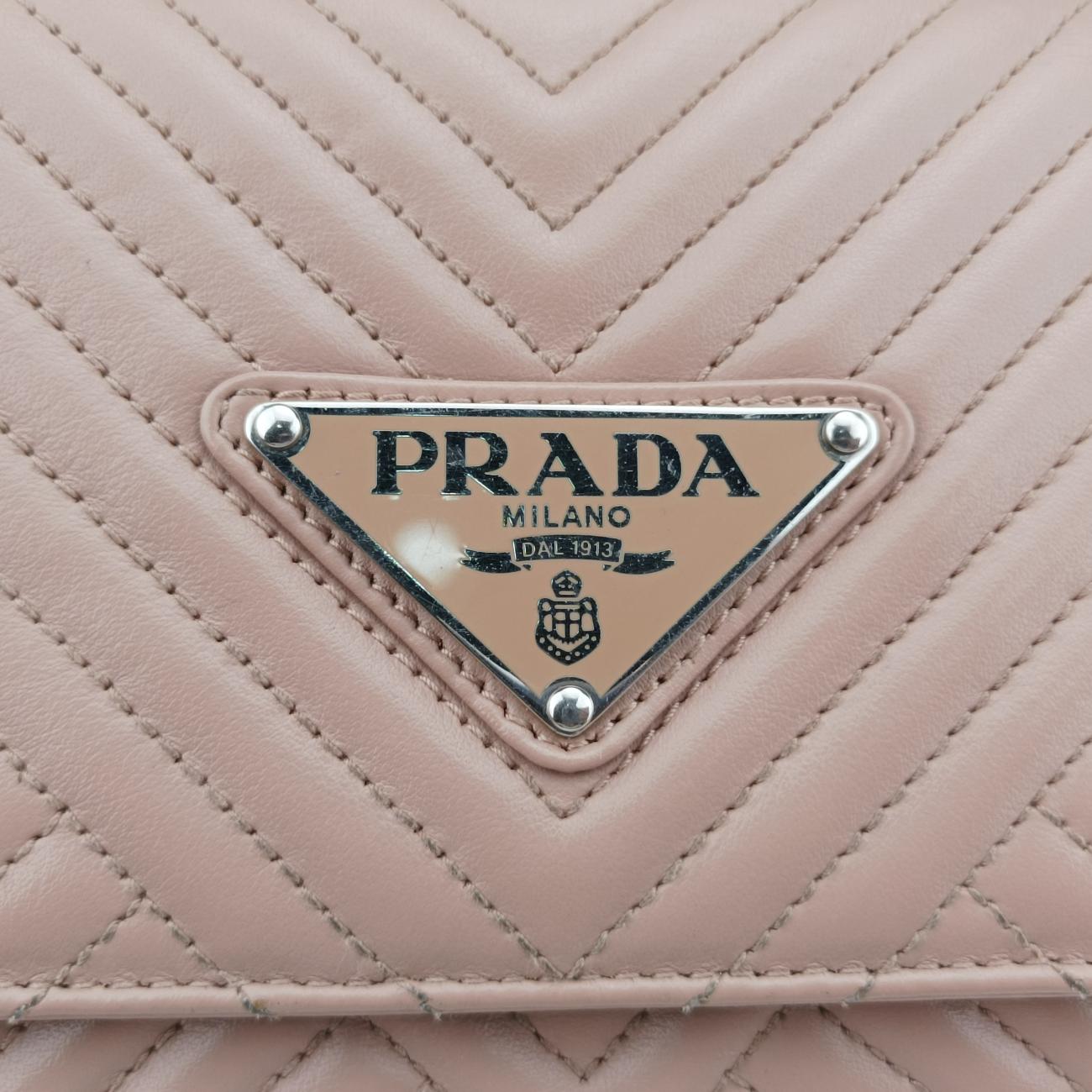 Triangle logo chainPinkleather1MH13259 A三角ロゴ チェーンピンクレザー1MH13259 A
