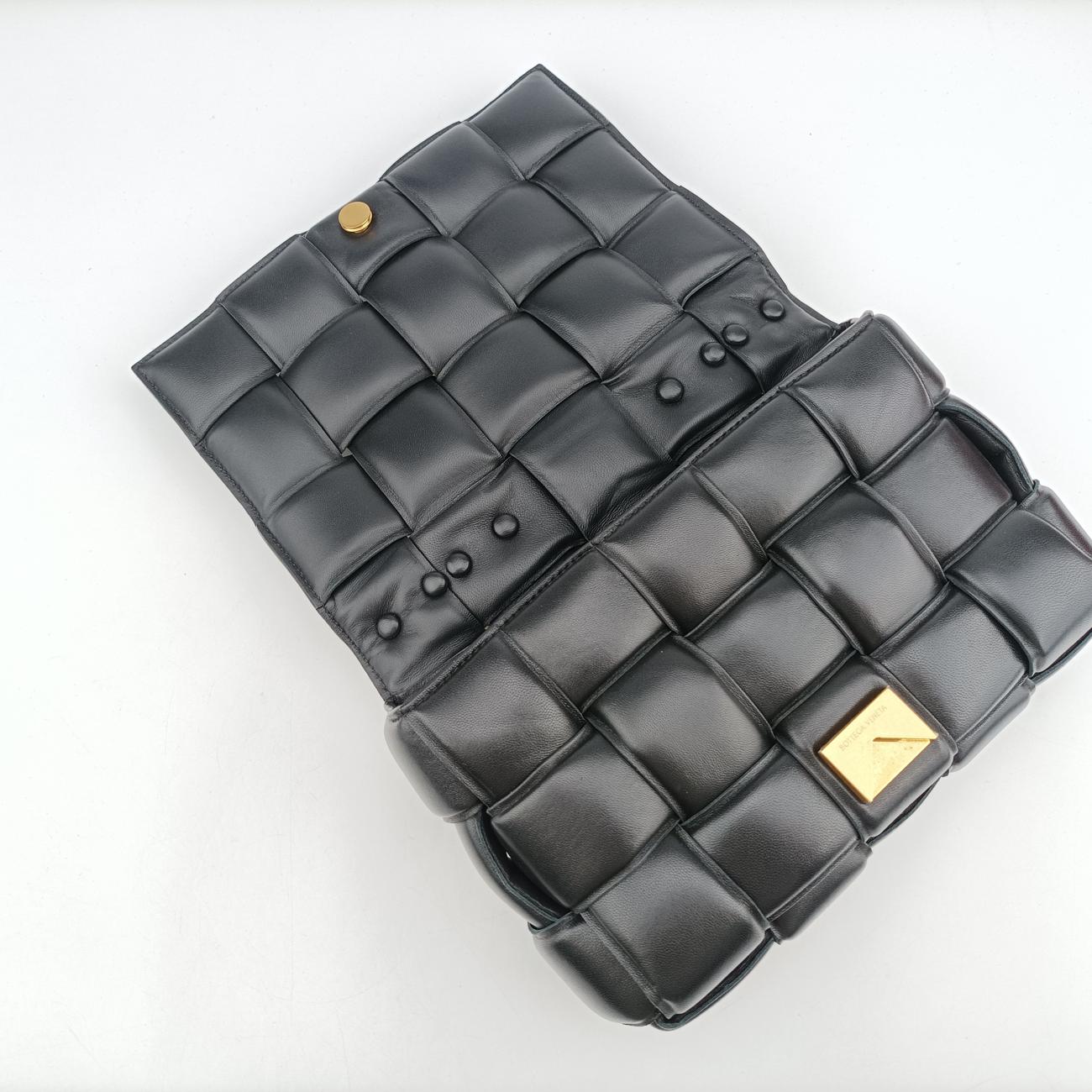 The Chain CassetteBlacklambskinB09259064Jザ チェーン カセットブラックラムスキンB09259064J