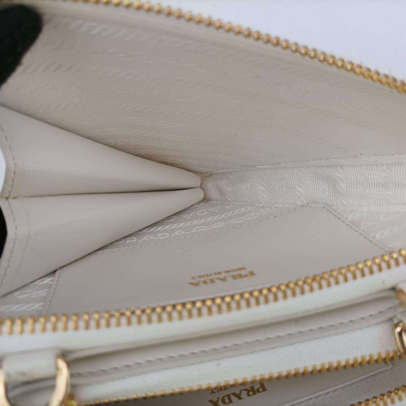 Triangle LogoWhiteStraw62トライアングル ロゴホワイトストロー62