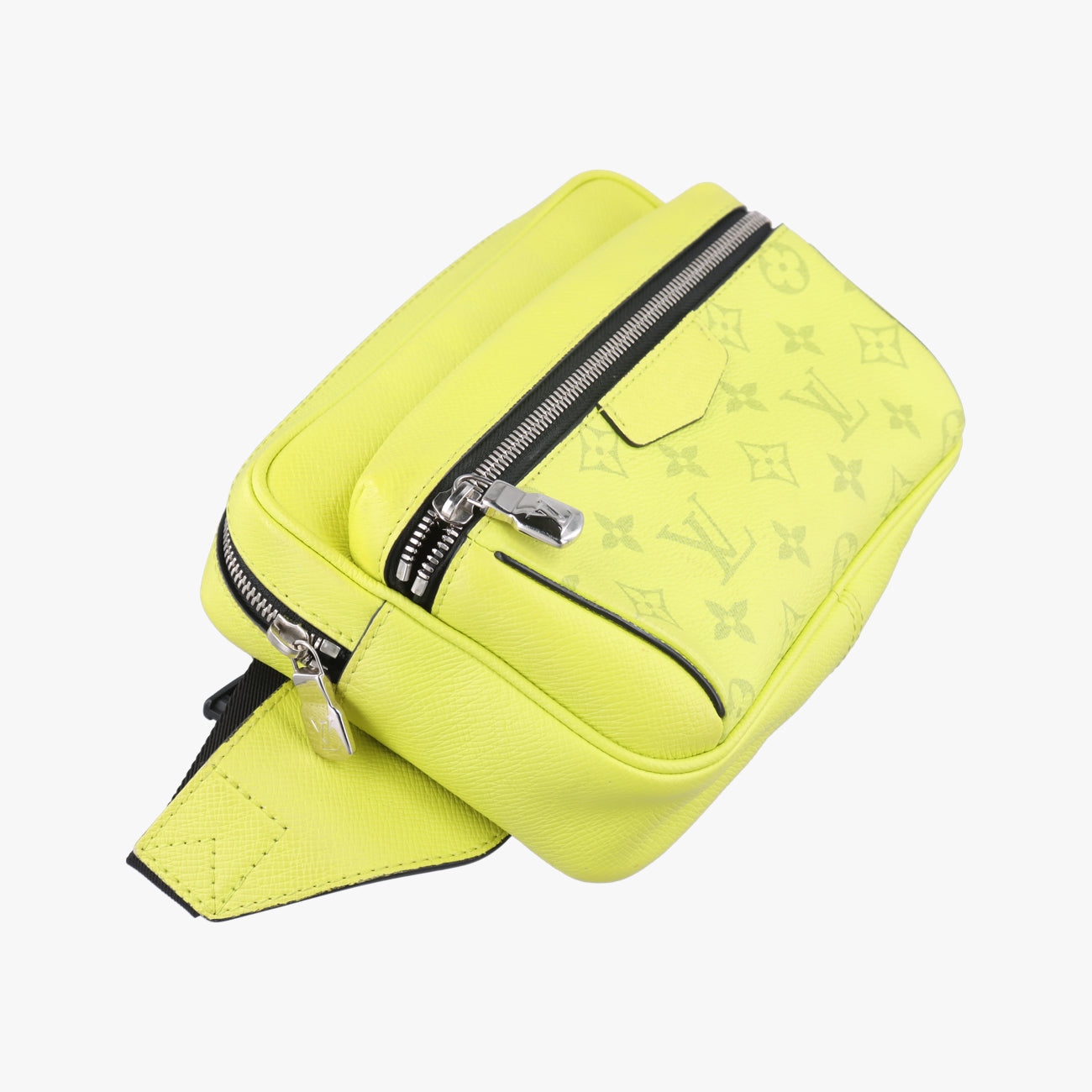 Taiga Rama Bum Bag OutdoorJauneTaiga Leather/Monogram EclipseM30251FO2159 ICチップタイガラマ バムバッグアウトドアジョーヌタイガ レザー/モノグラム エクリプスM30251FO2159 ICチップ