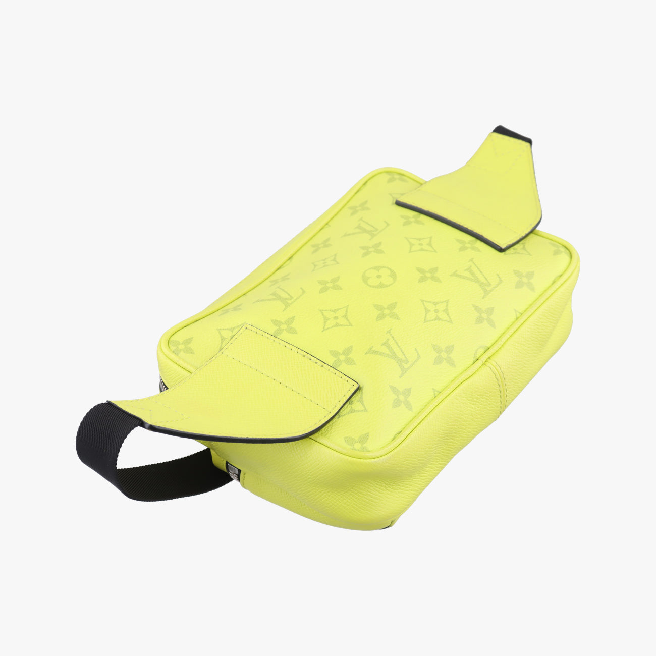 Taiga Rama Bum Bag OutdoorJauneTaiga Leather/Monogram EclipseM30251FO2159 ICチップタイガラマ バムバッグアウトドアジョーヌタイガ レザー/モノグラム エクリプスM30251FO2159 ICチップ