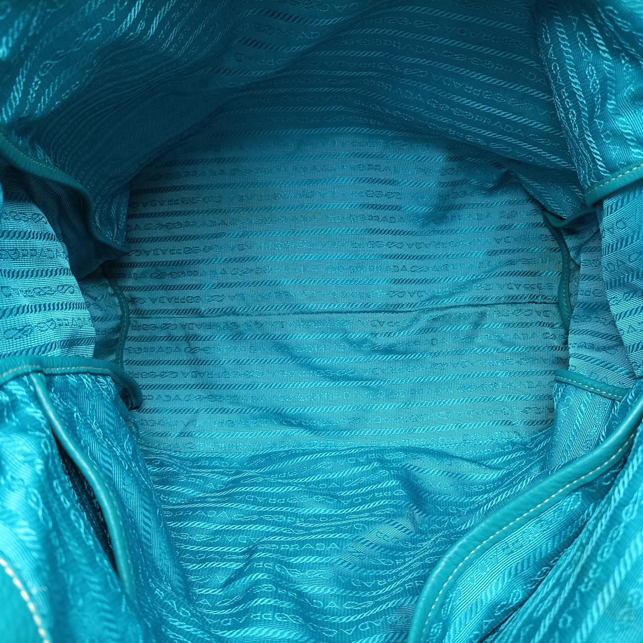 Vitello PhoenixGreenLeatherBN17137 8 219ヴィテロ フェニックスグリーンレザーBN17137 8 219