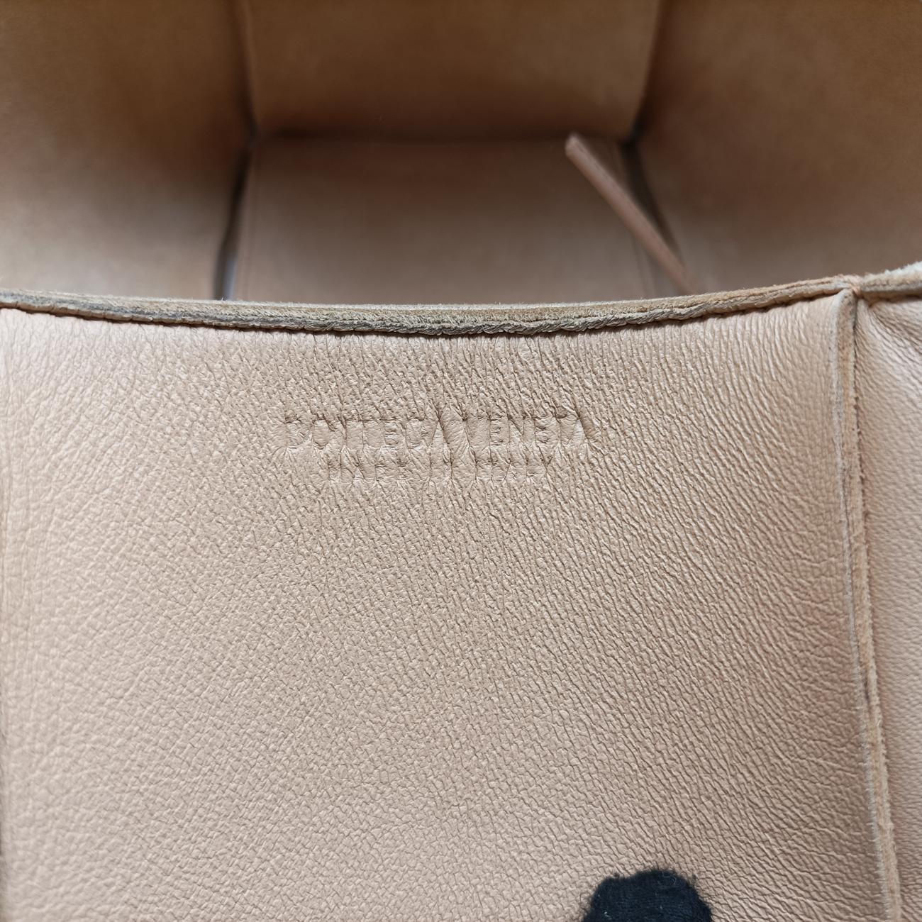 THE ARCO Tote MediumBeigelambskinB09291211Zミディアム ザ アルコ トートベージュラムスキンB09291211Z