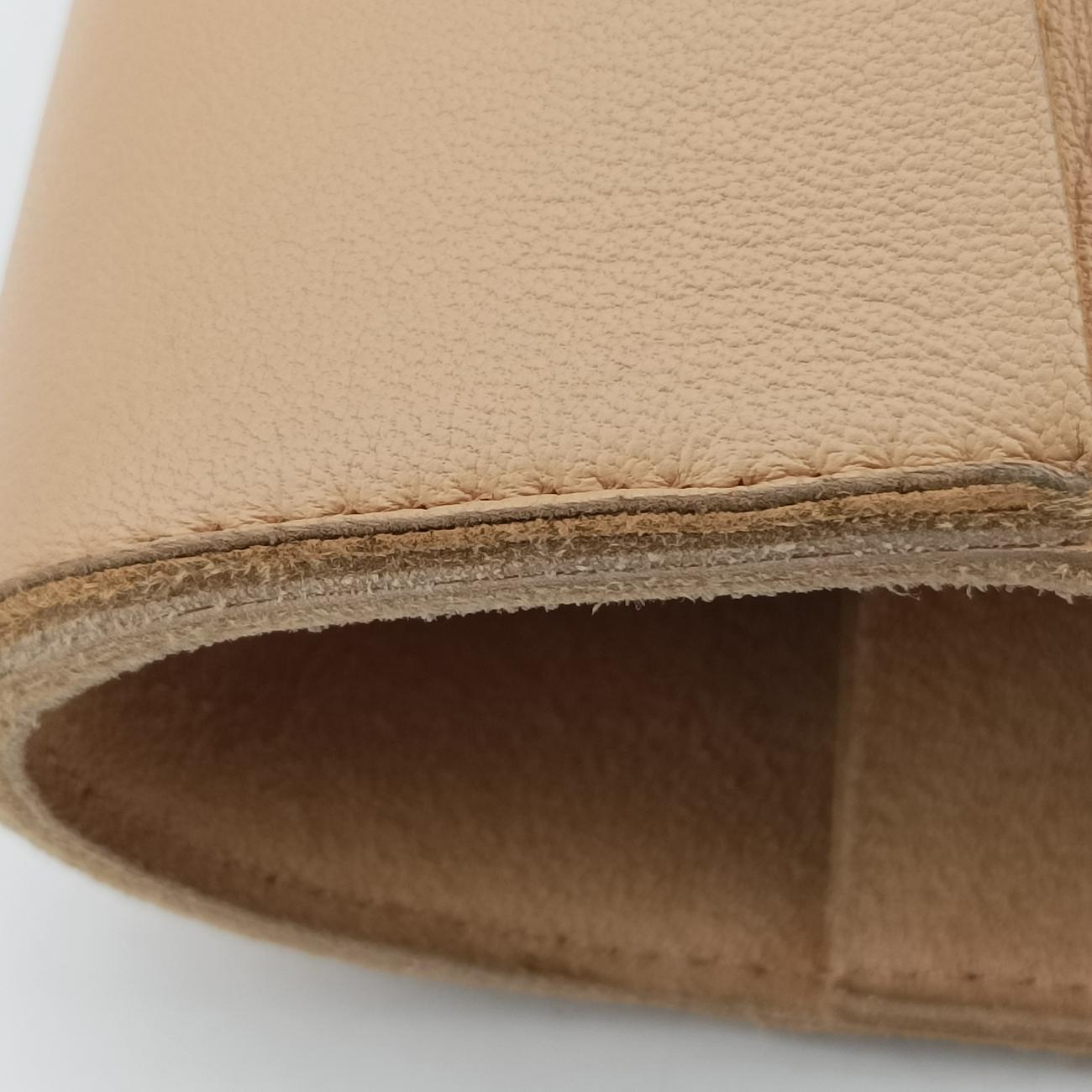 THE ARCO Tote MediumBeigelambskinB09291211Zミディアム ザ アルコ トートベージュラムスキンB09291211Z
