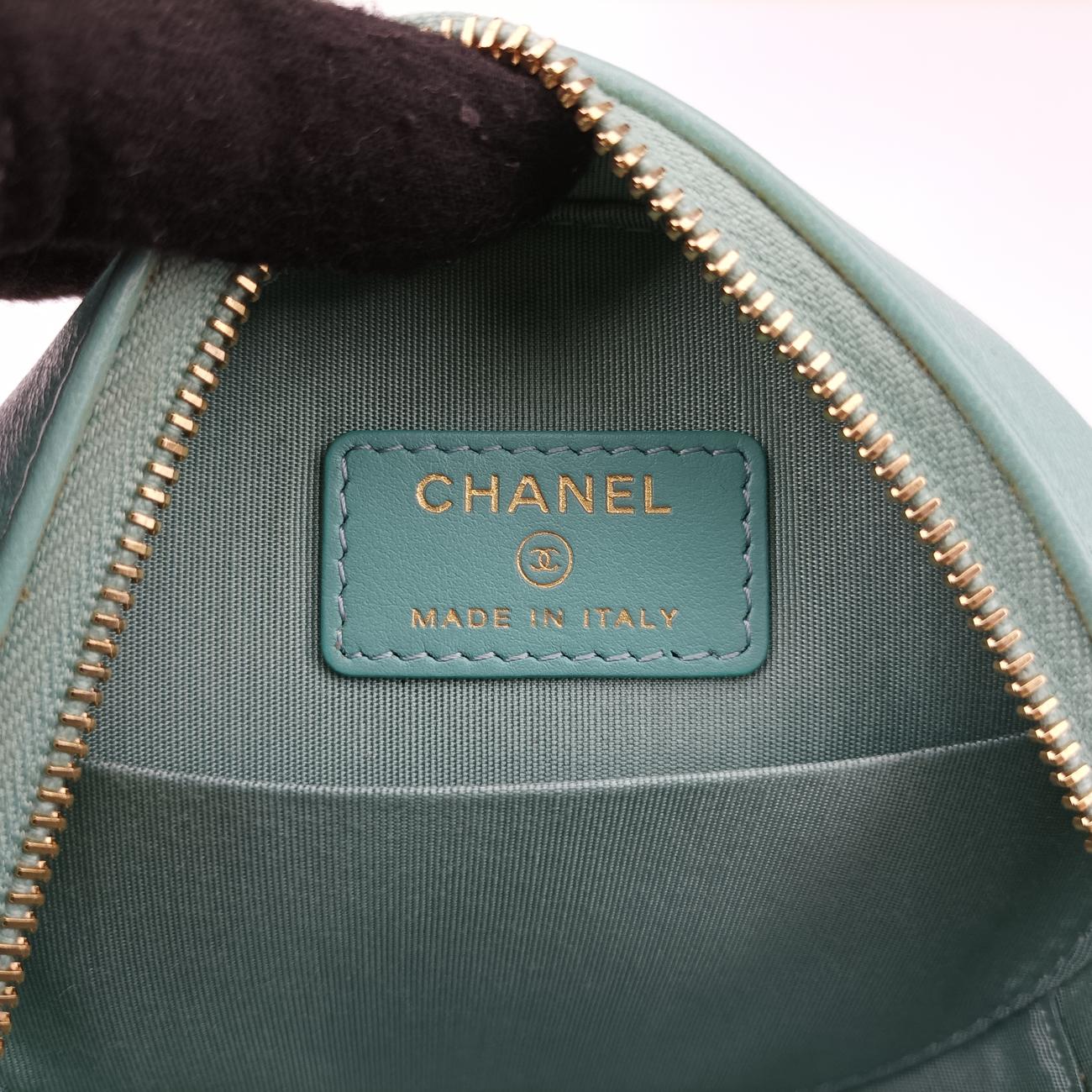 CHANEL 19 RoundGreenLambskinAP094531371650シャネル19ラウンドグリーンラムスキンAP094531371650