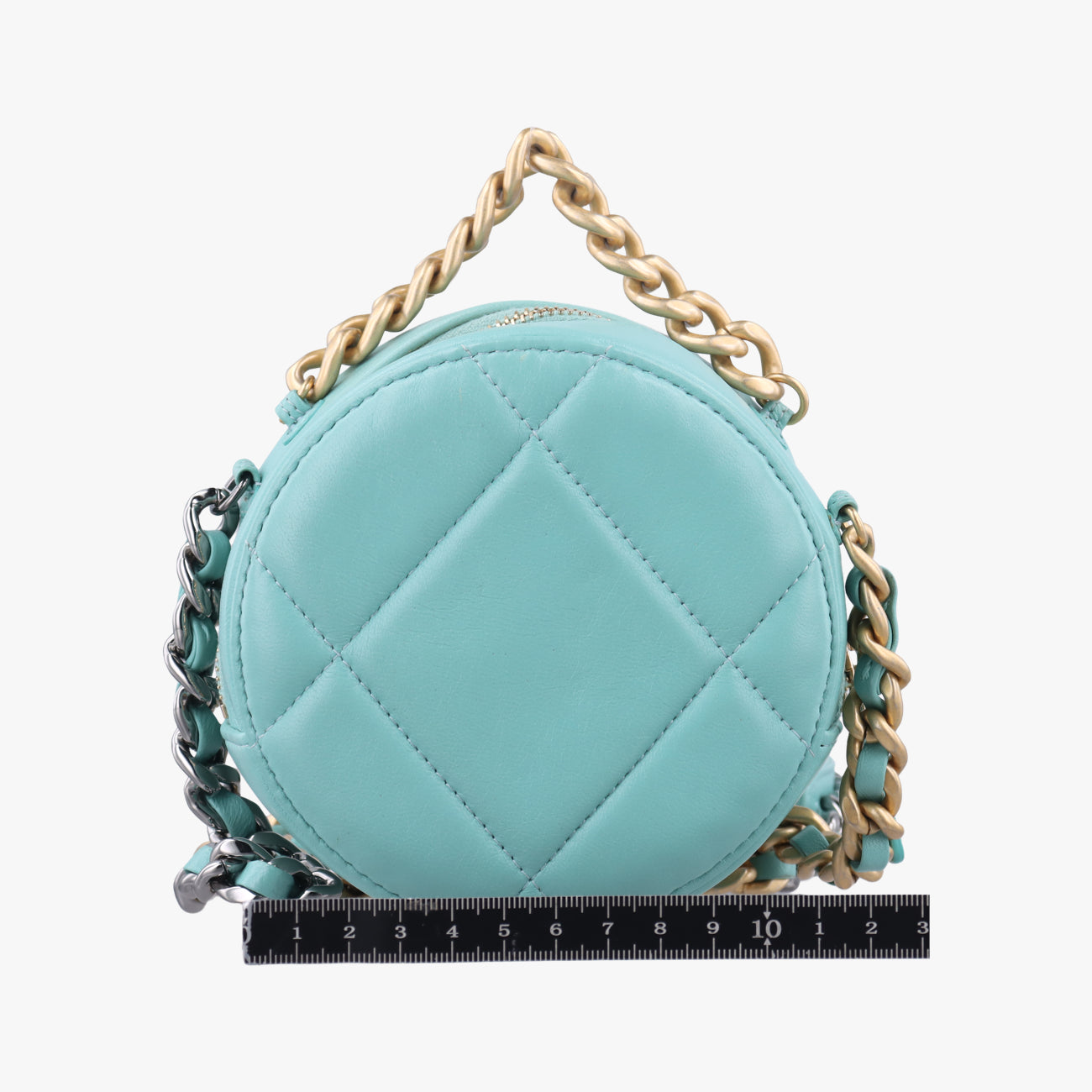 CHANEL 19 RoundGreenLambskinAP094531371650シャネル19ラウンドグリーンラムスキンAP094531371650