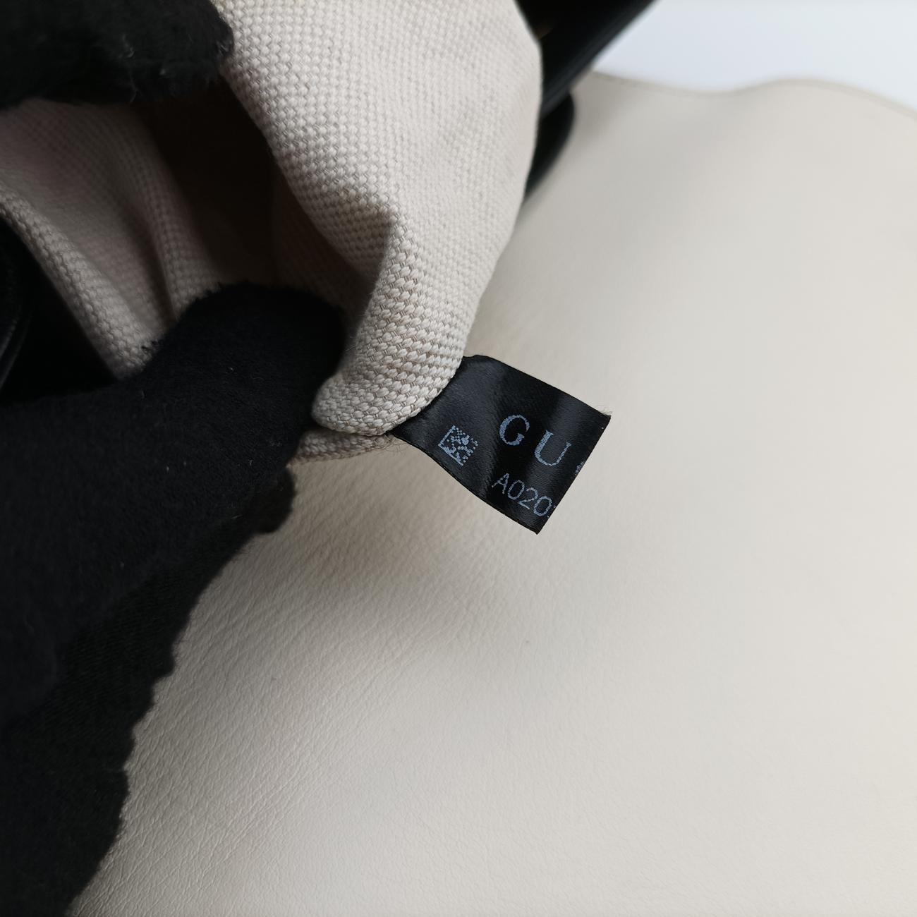 Peony Pearl StuddedBlack×whiteLeather432270A020373192ピオニー パール フラワー ハートブラック×ホワイトレザー432270A020373192