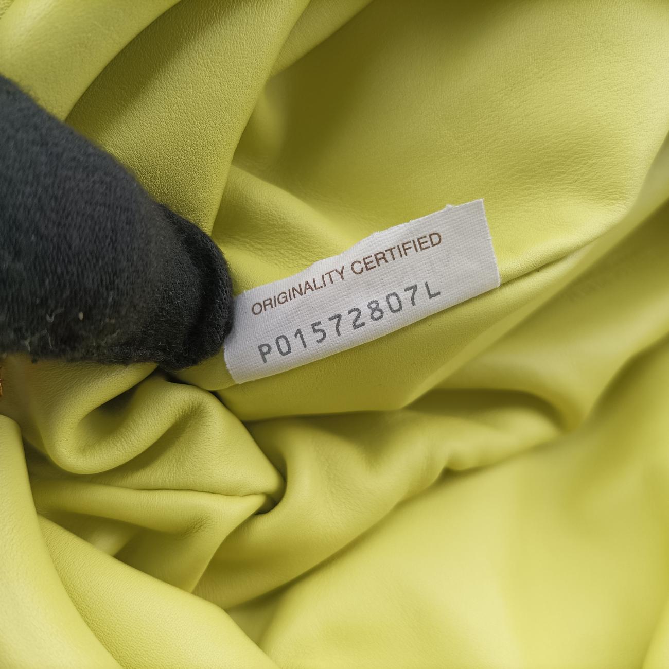 The Chain PouchYellowlambskinP01572807Lザ チェーン ポーチイエローラムスキンP01572807L