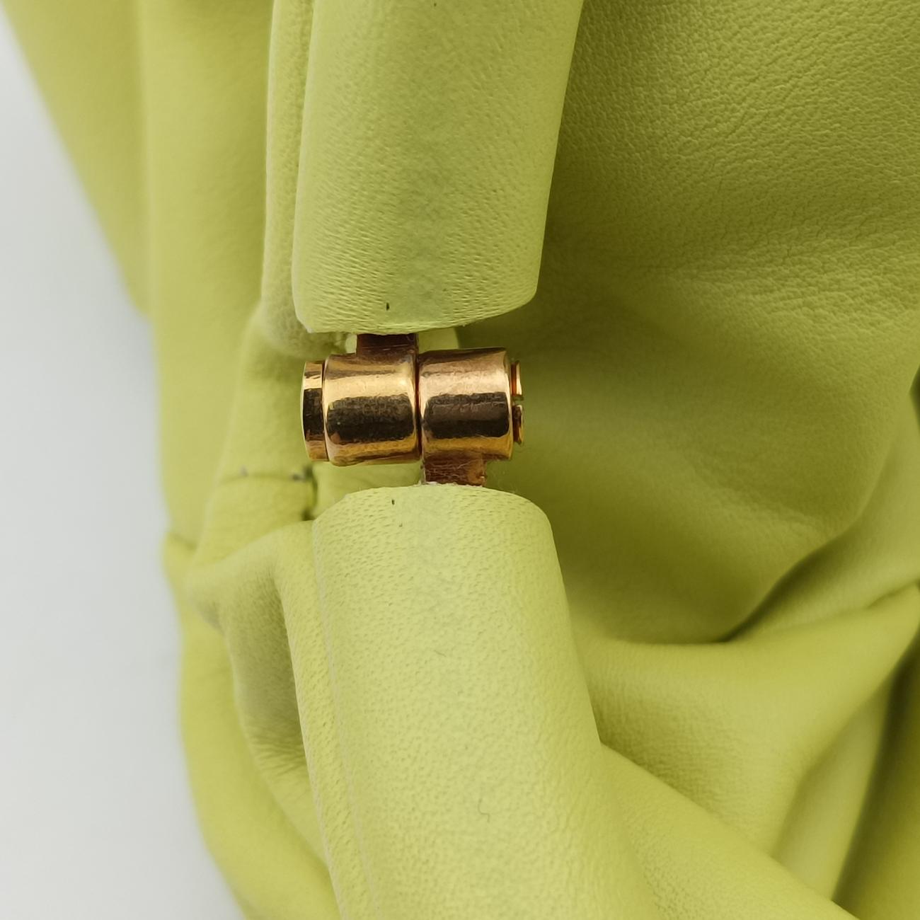 The Chain PouchYellowlambskinP01572807Lザ チェーン ポーチイエローラムスキンP01572807L