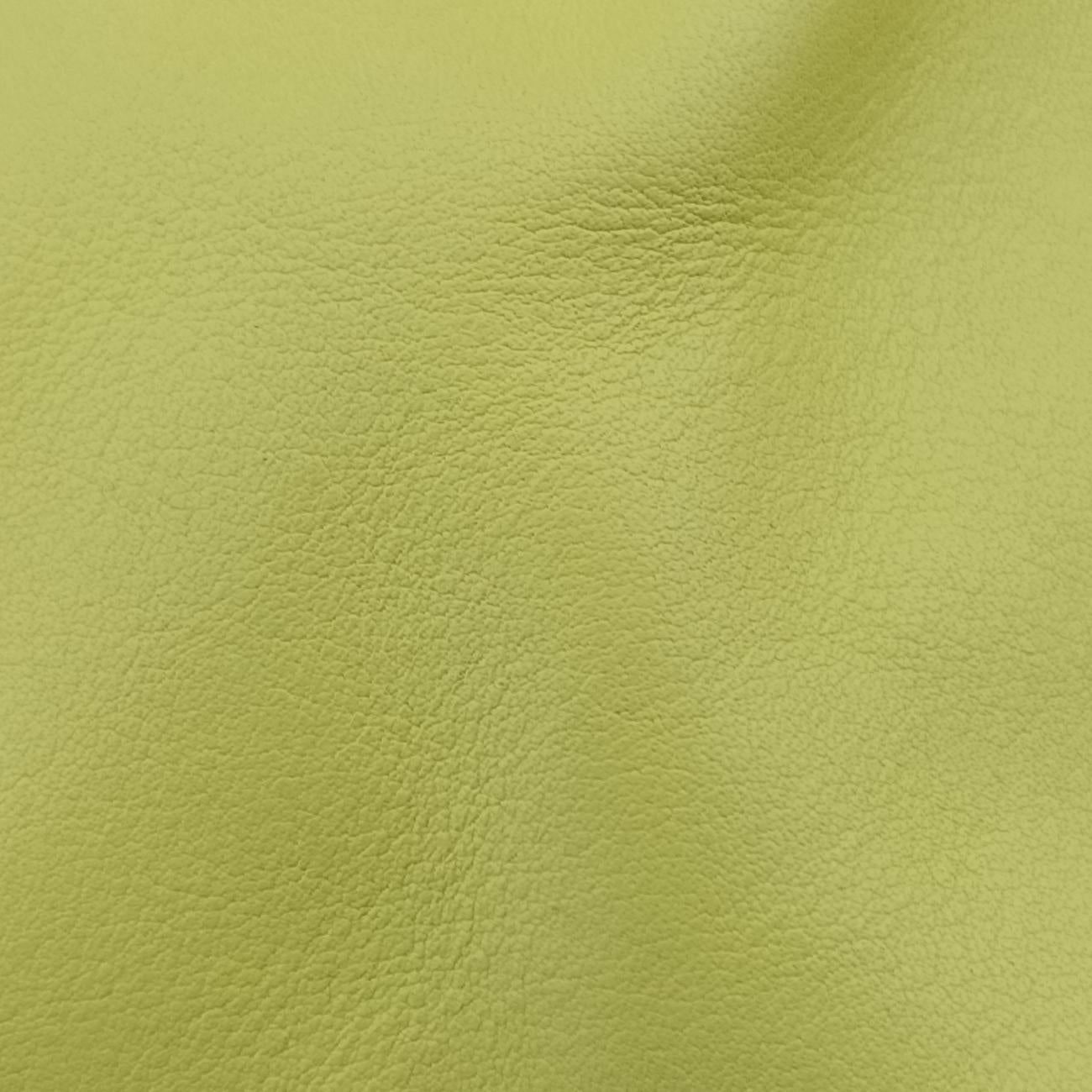 The Chain PouchYellowlambskinP01572807Lザ チェーン ポーチイエローラムスキンP01572807L
