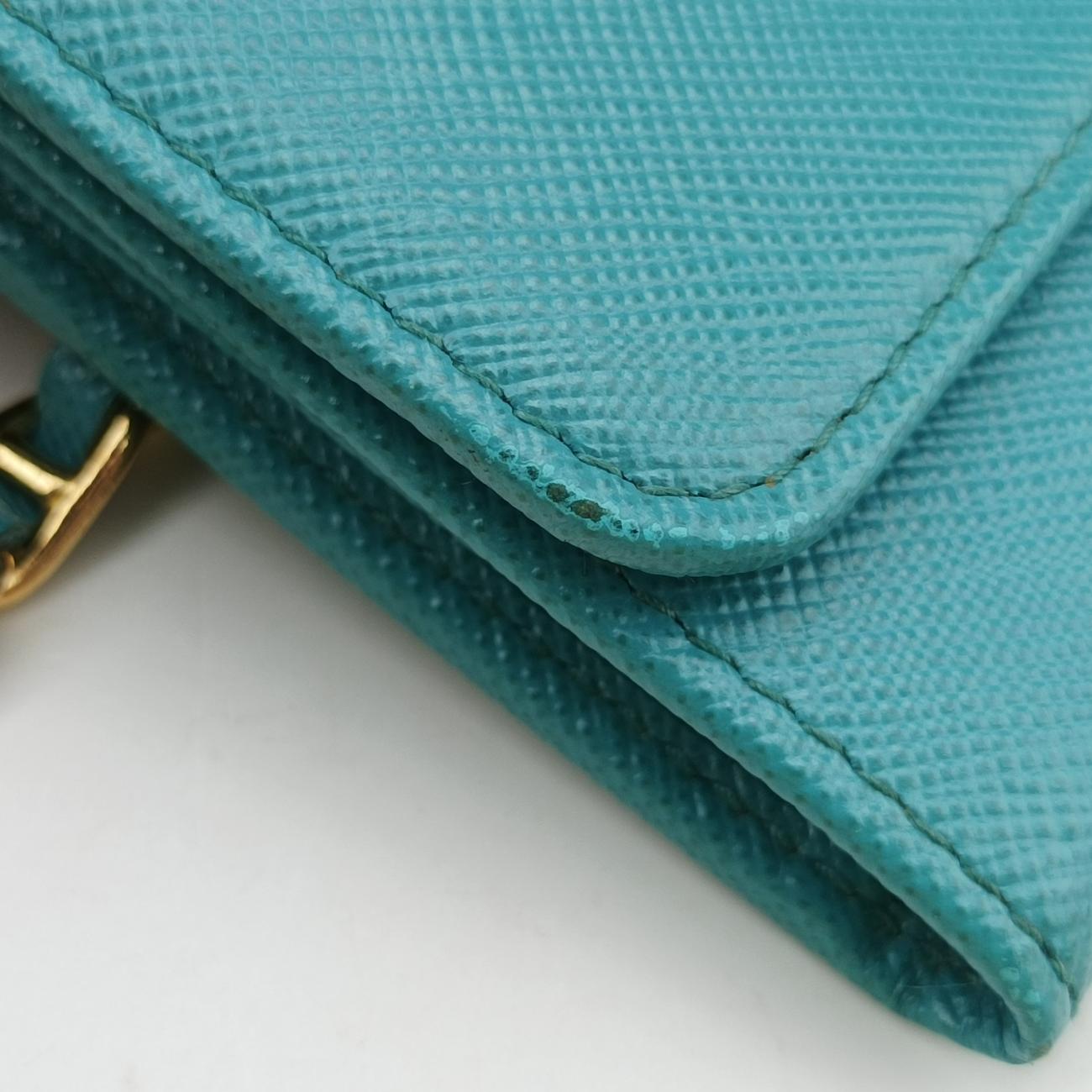 Metal Wallet on Chain Cornflower ClutchBlueSaffiano Leather1MT290181メタル ウォレット オン チェーン コーンフラワー クラッチブルーサフィアーノレザー1MT290181