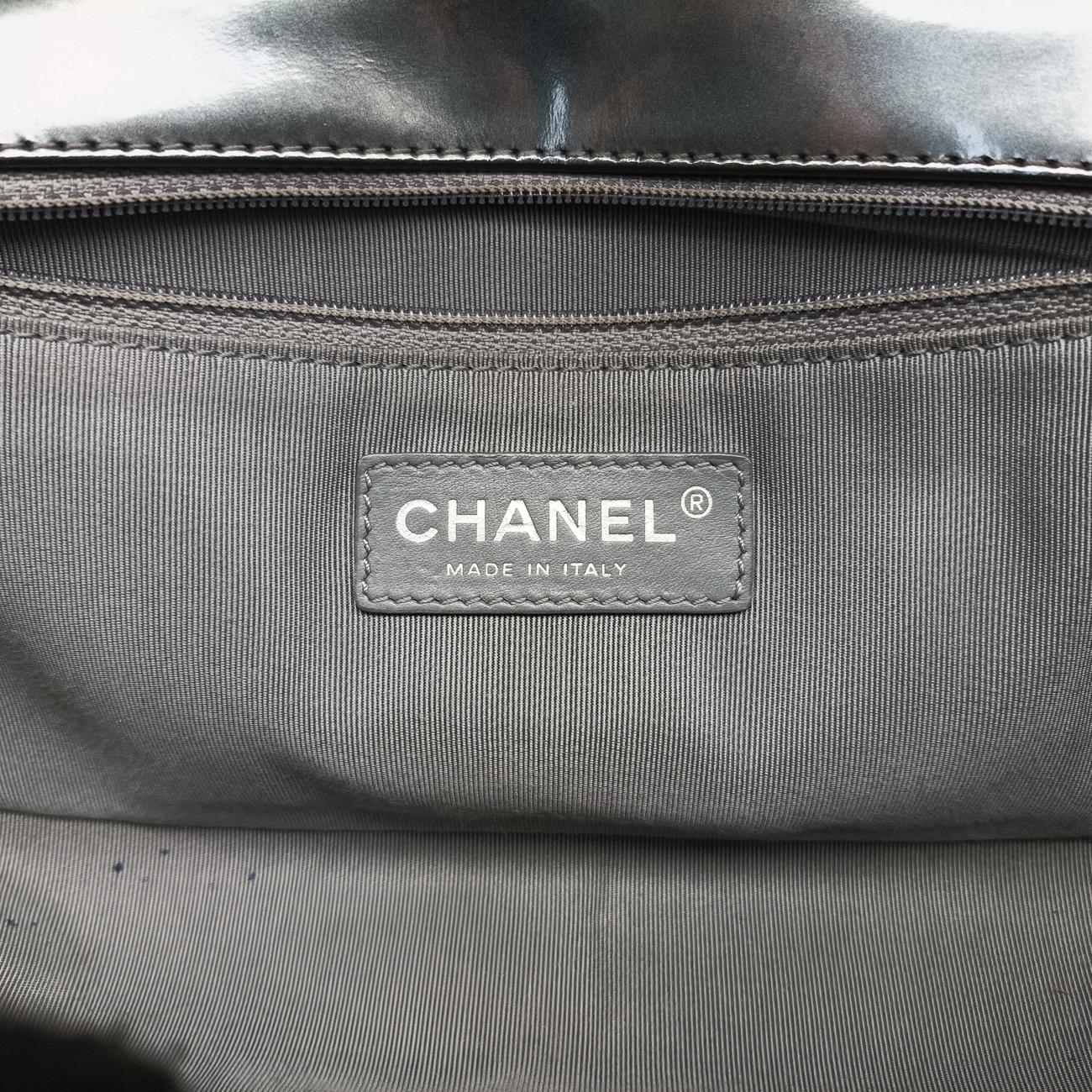 BOY CHANELSilverEnamelA6701816562047ボーイシャネルシルバーエナメルA6701816562047