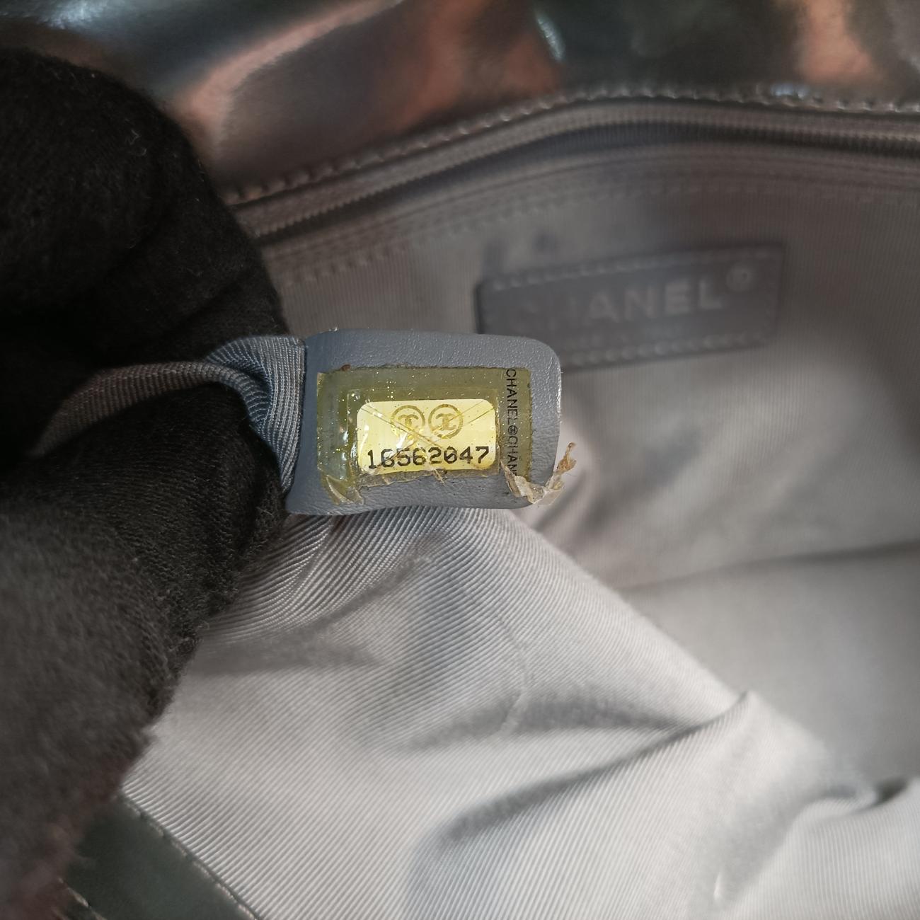 BOY CHANELSilverEnamelA6701816562047ボーイシャネルシルバーエナメルA6701816562047
