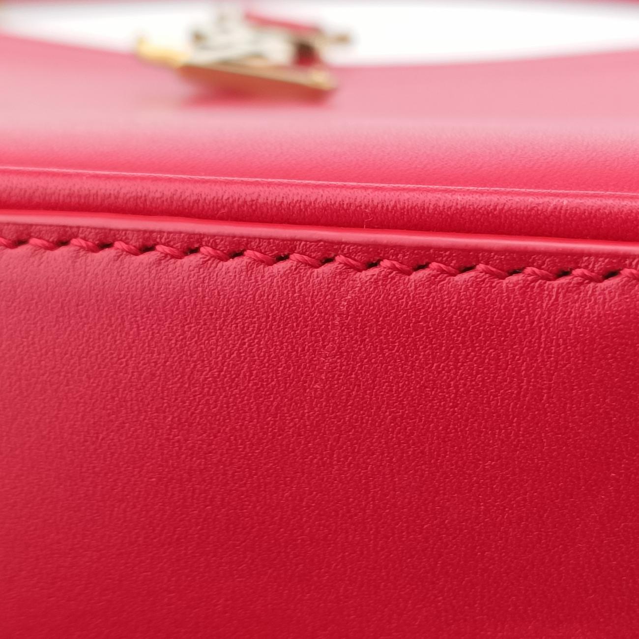 LE 5 à 7Mini HoboRedLeather657228PLB657228.1121LE 5 à 7ミニ ホーボーレッドレザー657228PLB657228.1121