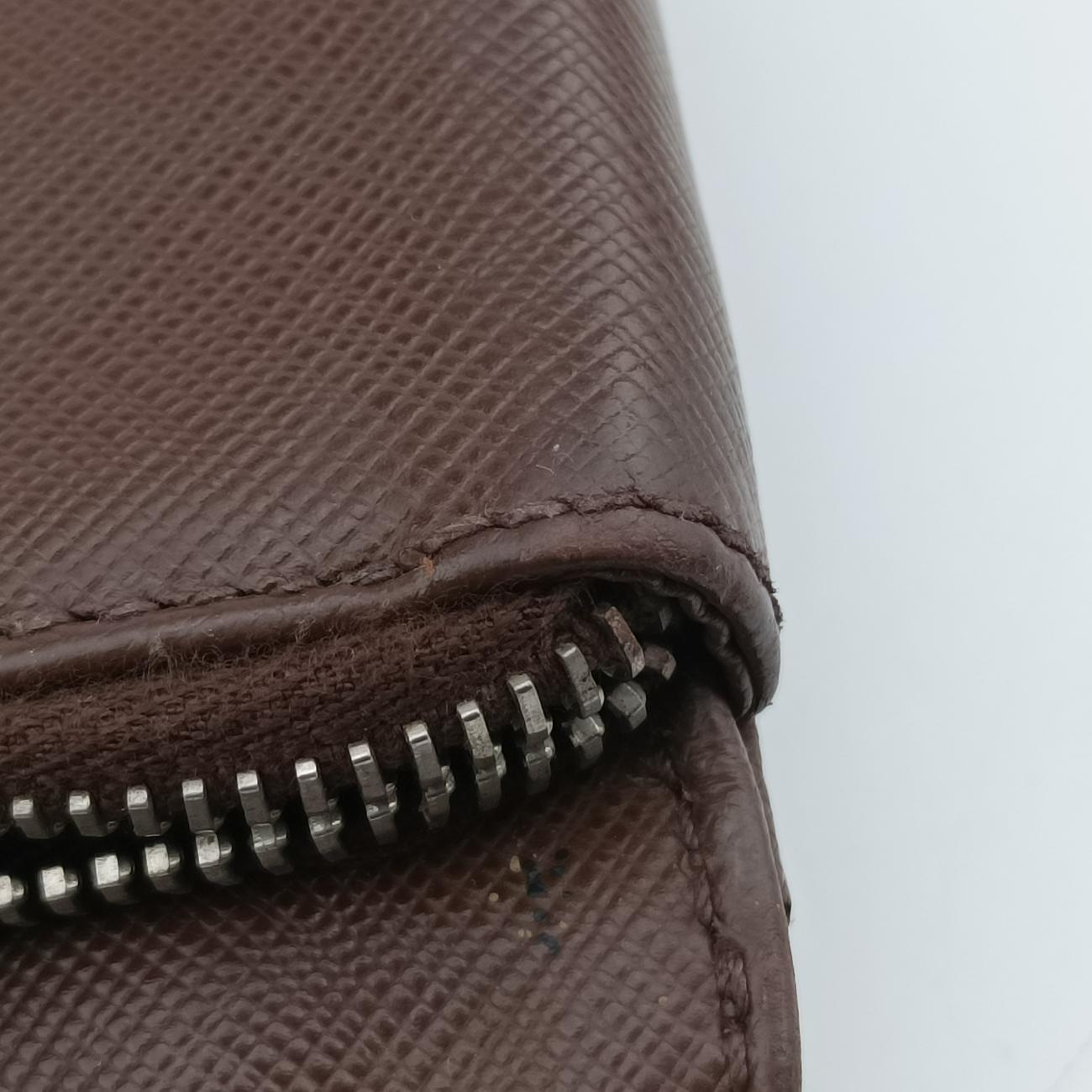 Triangle Logo PlateBrownSaffiano Leather178589164三角 ロゴ プレートブラウンサフィアーノレザー178589164