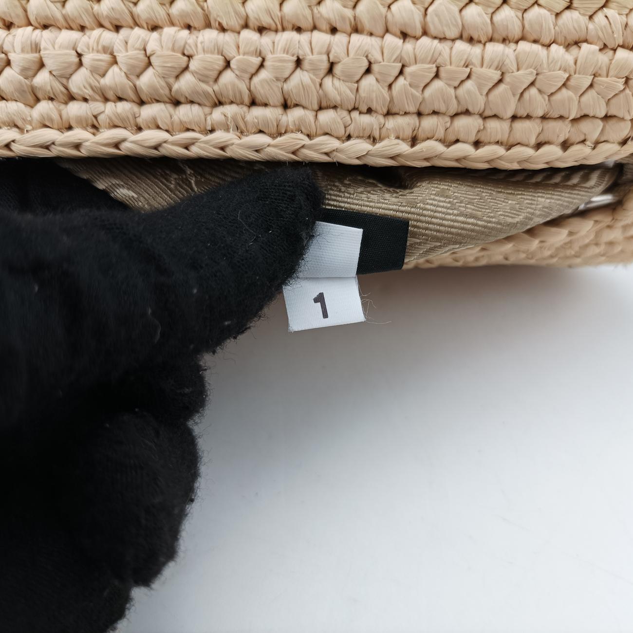 Triangle LogoBeigeStraw1BH190272 1トライアングル ロゴベージュストロー1BH190272 1