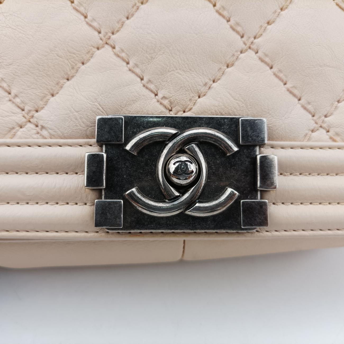 BOY CHANELbeigeLeatherA6671319010495ボーイシャネルベージュレザーA6671319010495