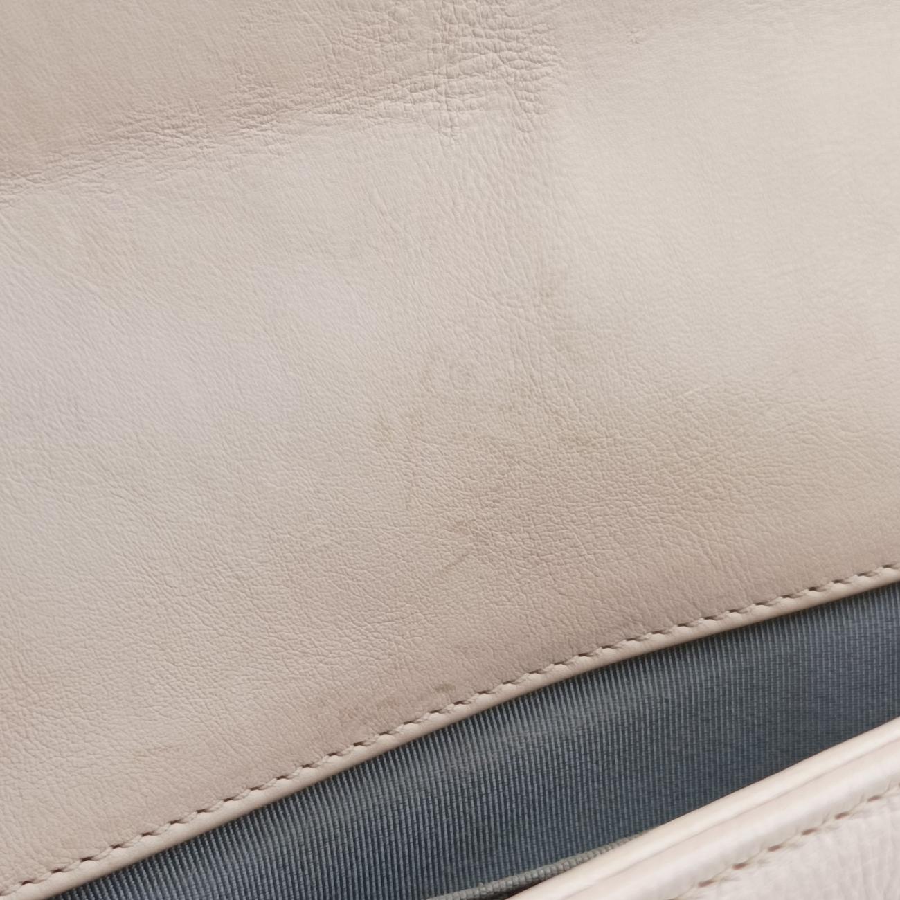 BOY CHANELbeigeLeatherA6671319010495ボーイシャネルベージュレザーA6671319010495