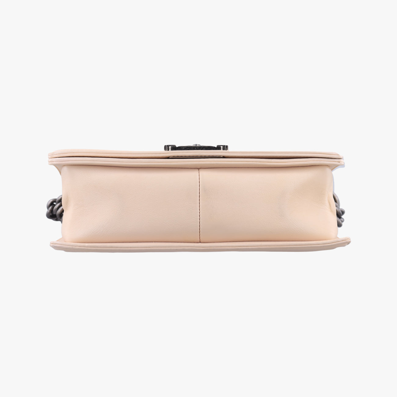 BOY CHANELbeigeLeatherA6671319010495ボーイシャネルベージュレザーA6671319010495