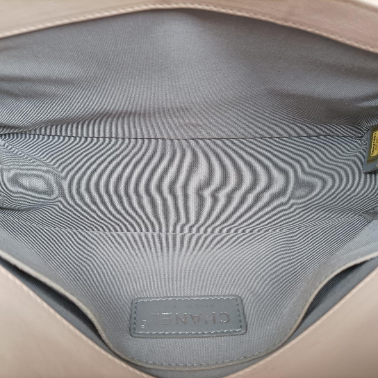 BOY CHANELbeigeLeatherA6671319010495ボーイシャネルベージュレザーA6671319010495