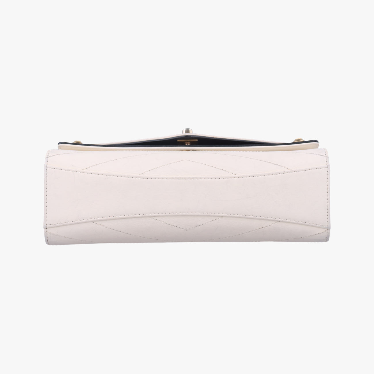 Chevron Quilted  SmallWhite x BlackLeather27211298シェブロンキルティングスモールホワイト×ブラックレザー27211298