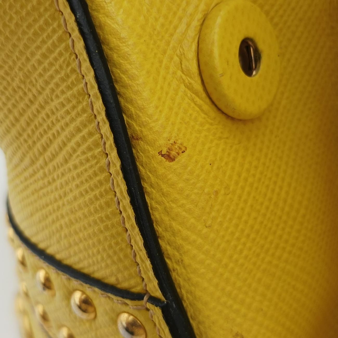 Cuir Studded Open PromenadeYellowSaffiano LeatherBN275325プロムナード スタッズイエローサフィアーノレザーBN275325