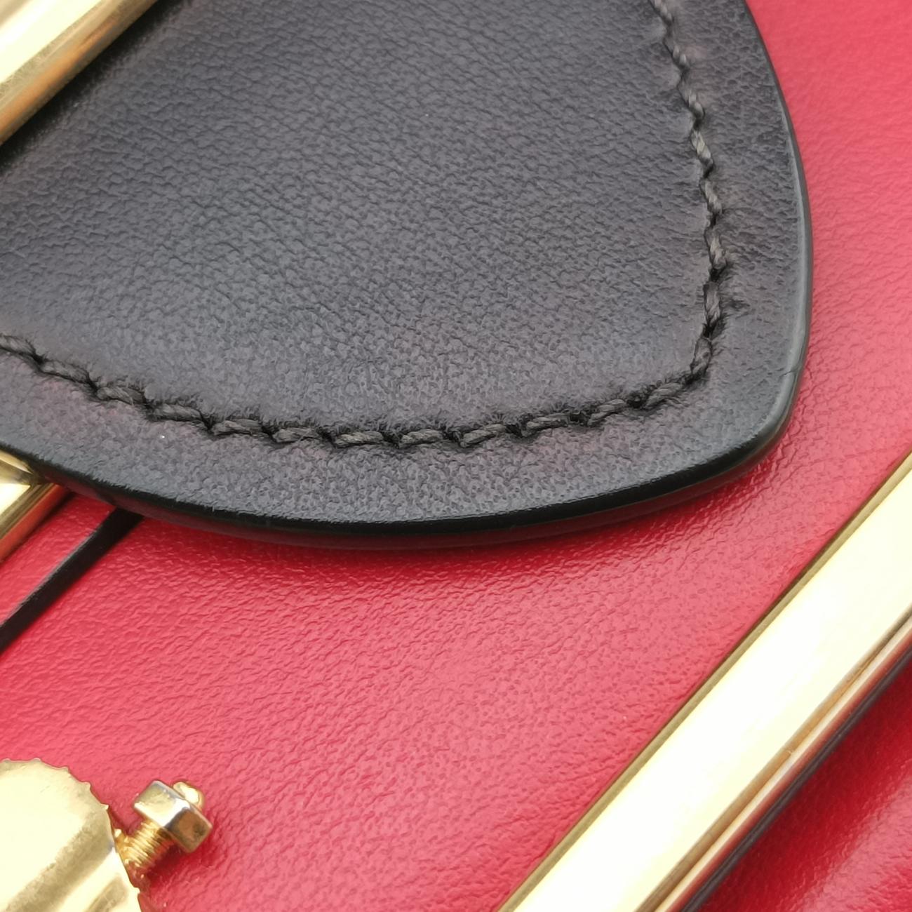 CahierRed×BlackLeather×SAFFIANO1BD0457/Dカイエレッド×ブラックレザー×サフィアーノ1BD0457/D