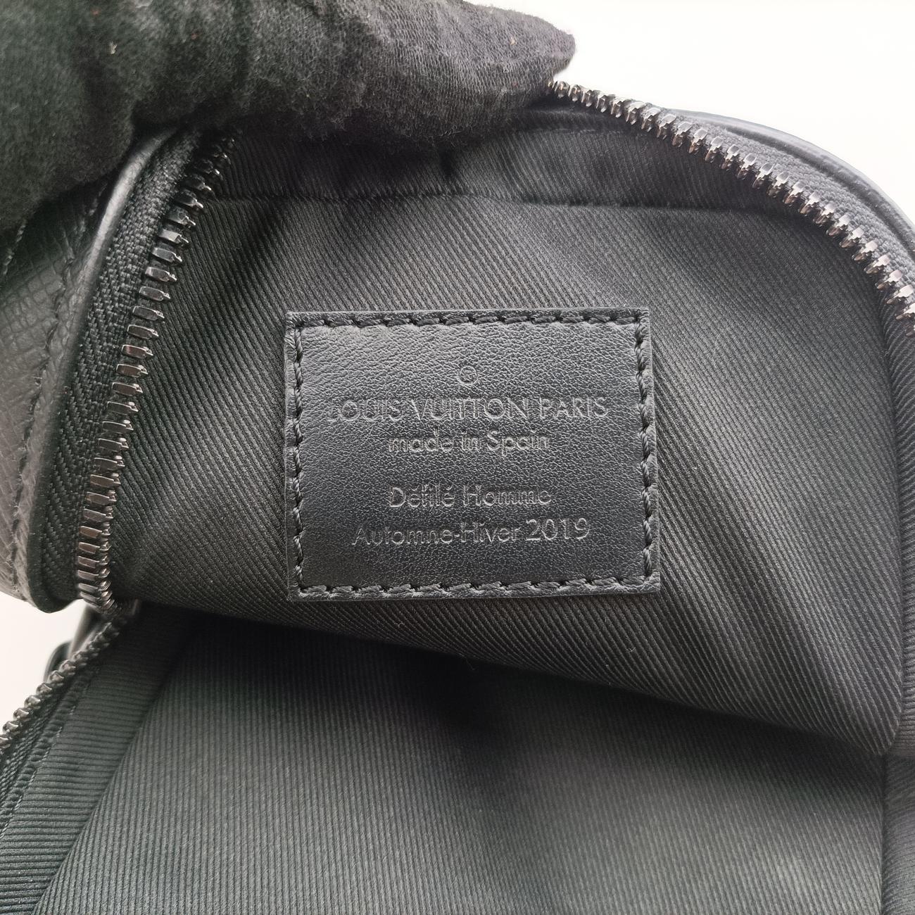 Danube MessengerBlack x MulticolorTaigaM30332CA2179 ICチップダヌーブメッセンジャーブラック×マルチカラータイガM30332CA2179 ICチップ