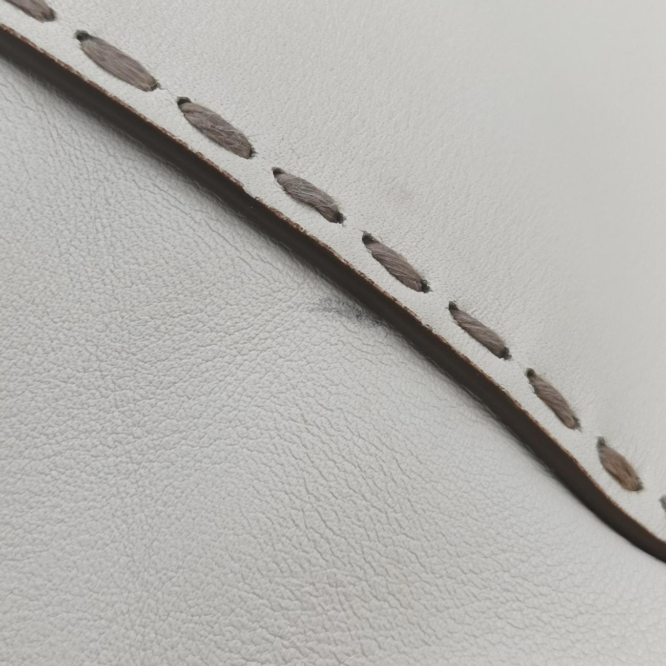 city Twin Pocket SatchelWhiteleatherBN2857208 31/Zシティ ツイン ポケット サッチェルホワイトレザーBN2857208 31/Z