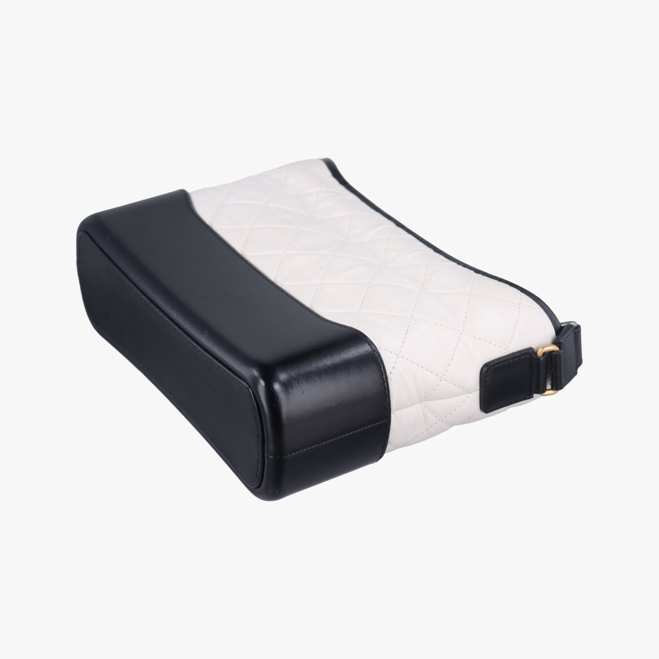 シャネルChanelガブリエルブラック×ホワイトレザーAS152130755735