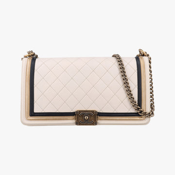 BOY CHANELWhitelambskinA6754617742353ボーイシャネルホワイトラムスキンA6754617742353