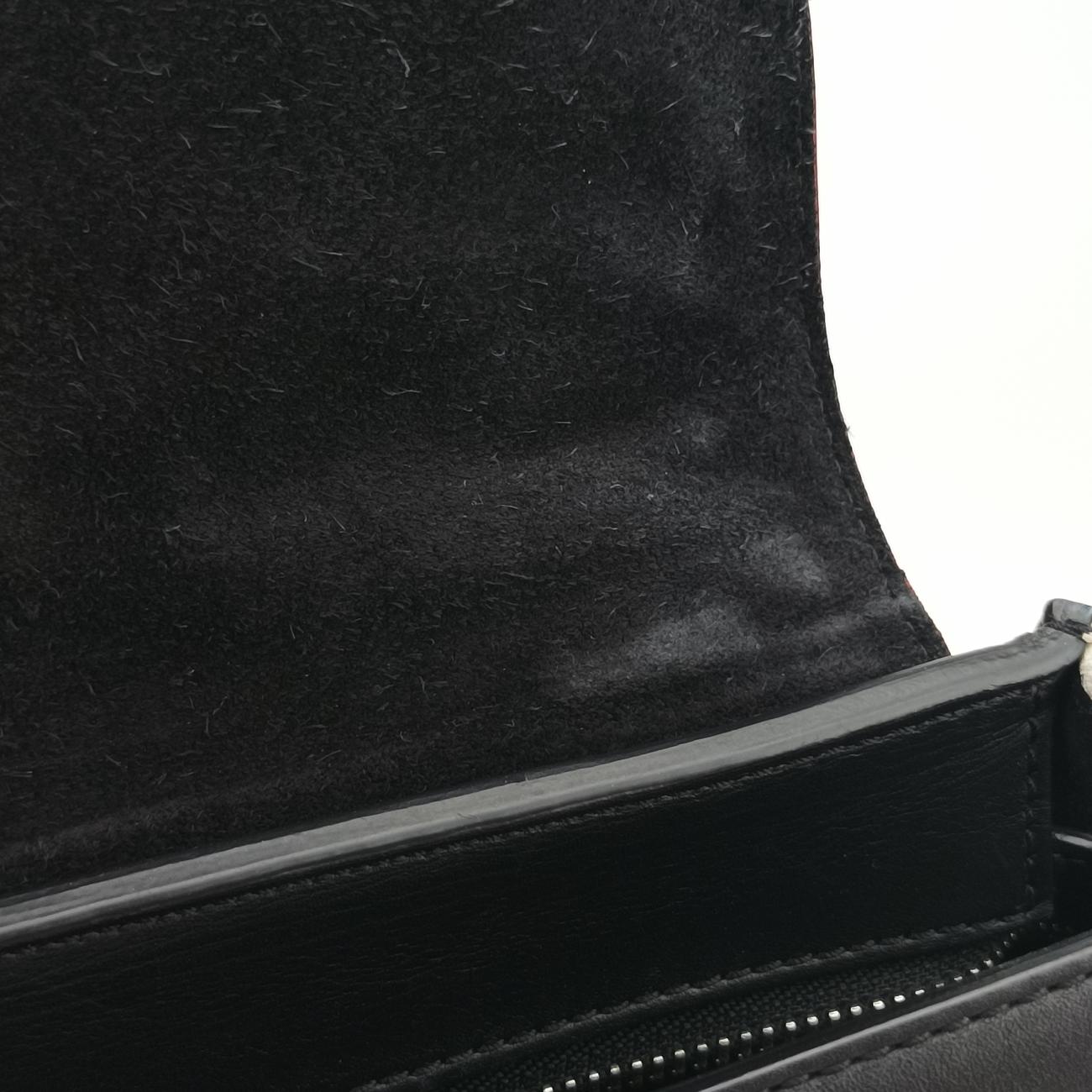 Trapèze MediumMulticolourLeatherU-AT-0113 U-PA-0133トラペーズミディアムレッド×ブラック×ホワイトレザーU-AT-0113 U-PA-0133