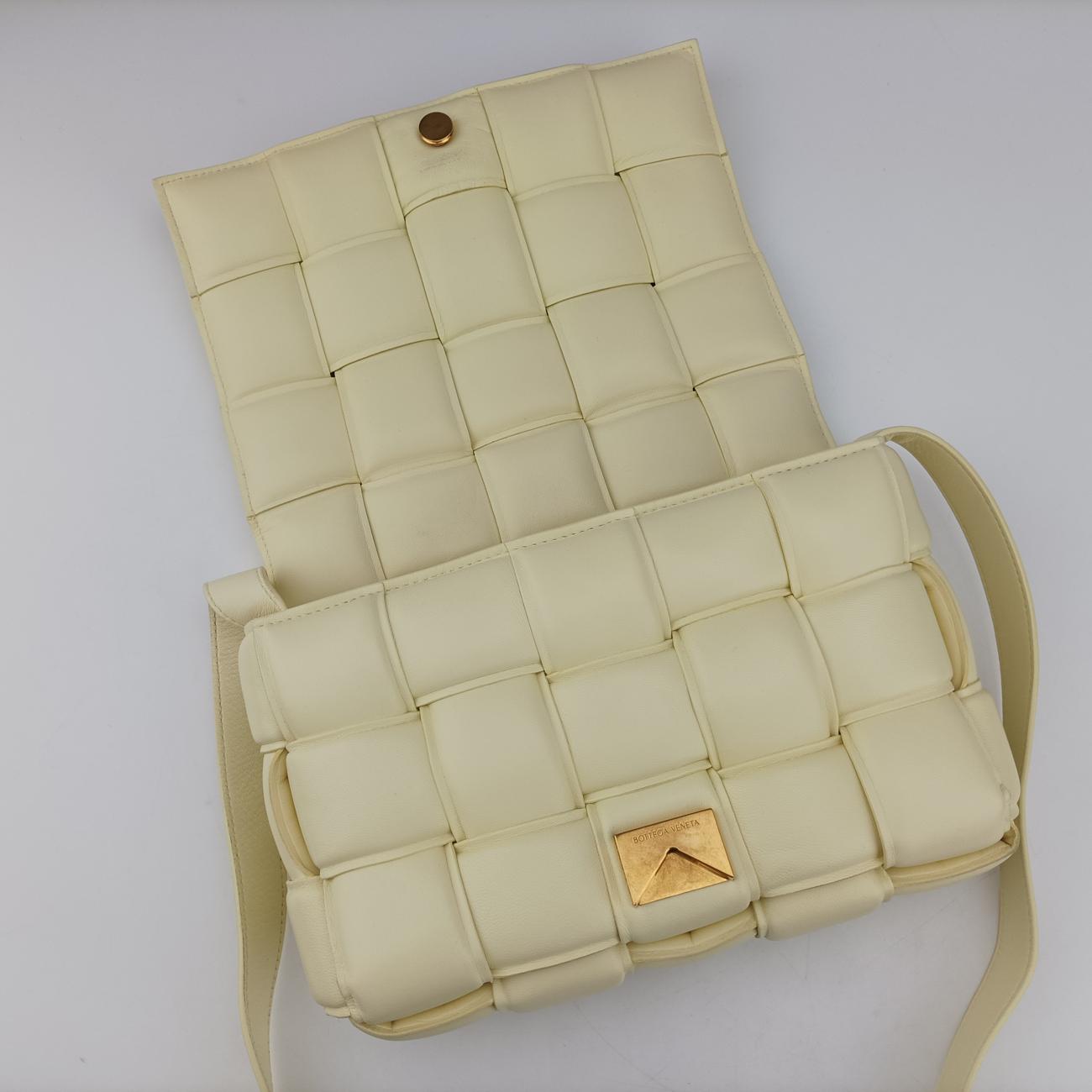 Padded CASSETTEYellowlambskinB09894184Tパデッド カセットイエローラムスキンB09894184T