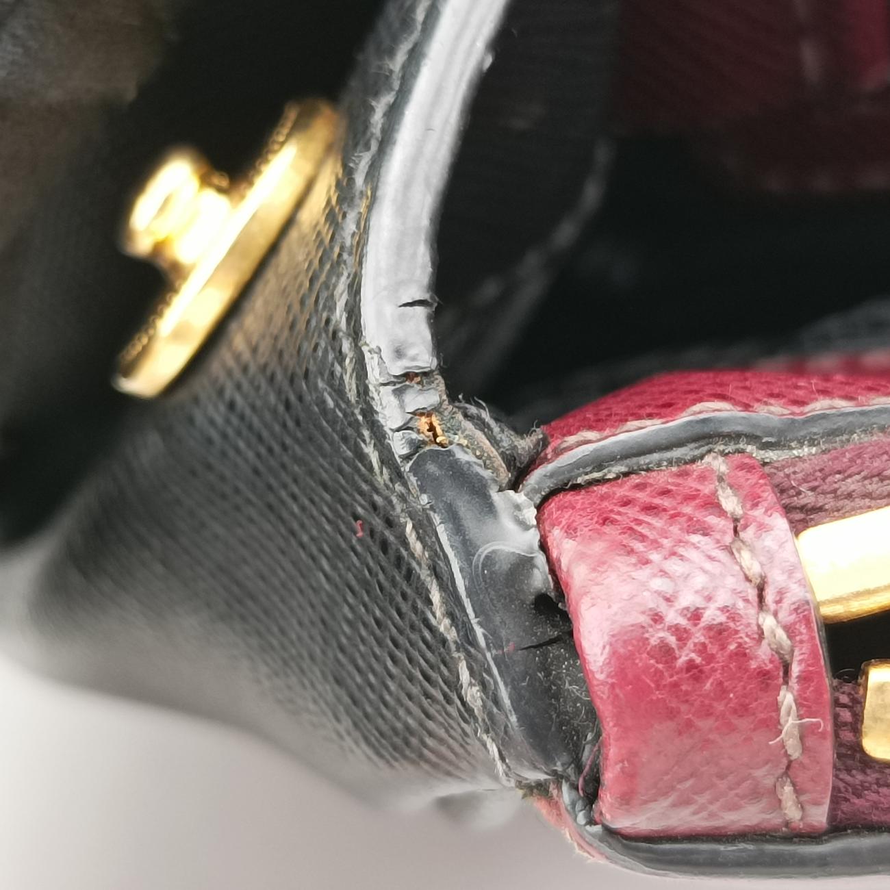 GalleriaBurgundy×BlackSAFFIANO　LeatherBN22747 V 208ガレリアワインレッド×ブラックサフィアーノレザーBN22747 V 208