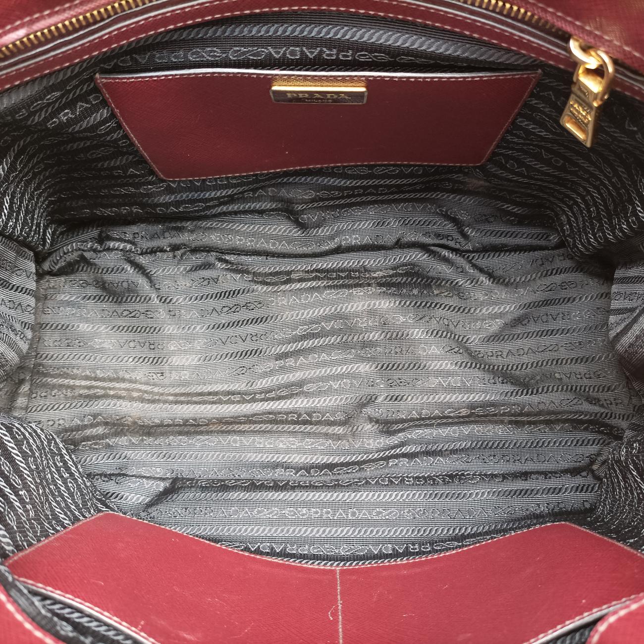 GalleriaBurgundy×BlackSAFFIANO　LeatherBN22747 V 208ガレリアワインレッド×ブラックサフィアーノレザーBN22747 V 208