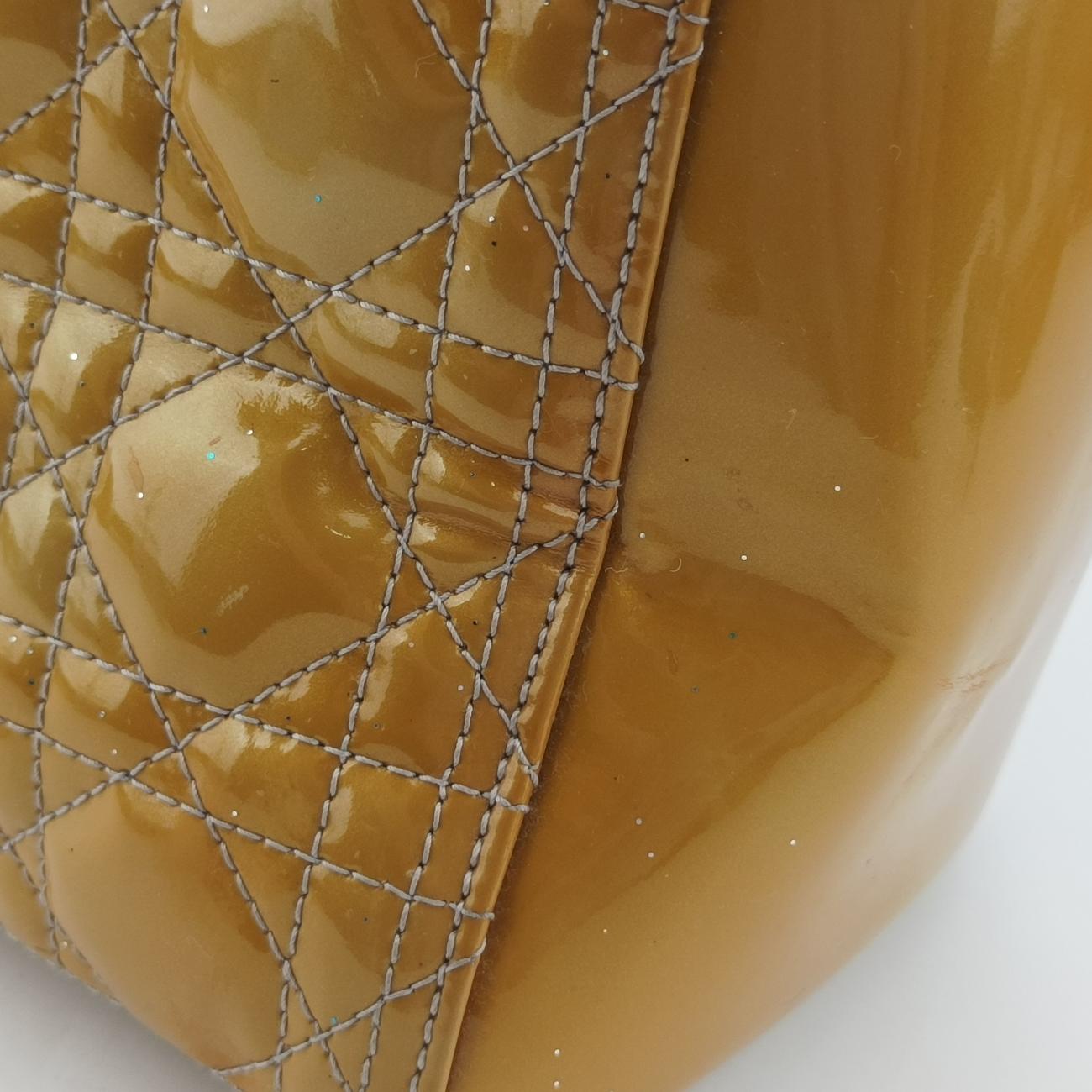 Lady DiorYellowPatent18AMA-0111レディディオール ラージイエローパテント18AMA-0111