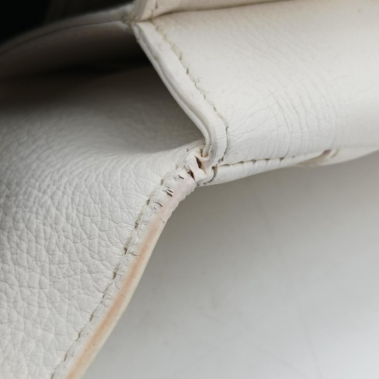 DiorlingWhiteLeather01-BO-0133ディオールリングホワイトレザー01-BO-0133