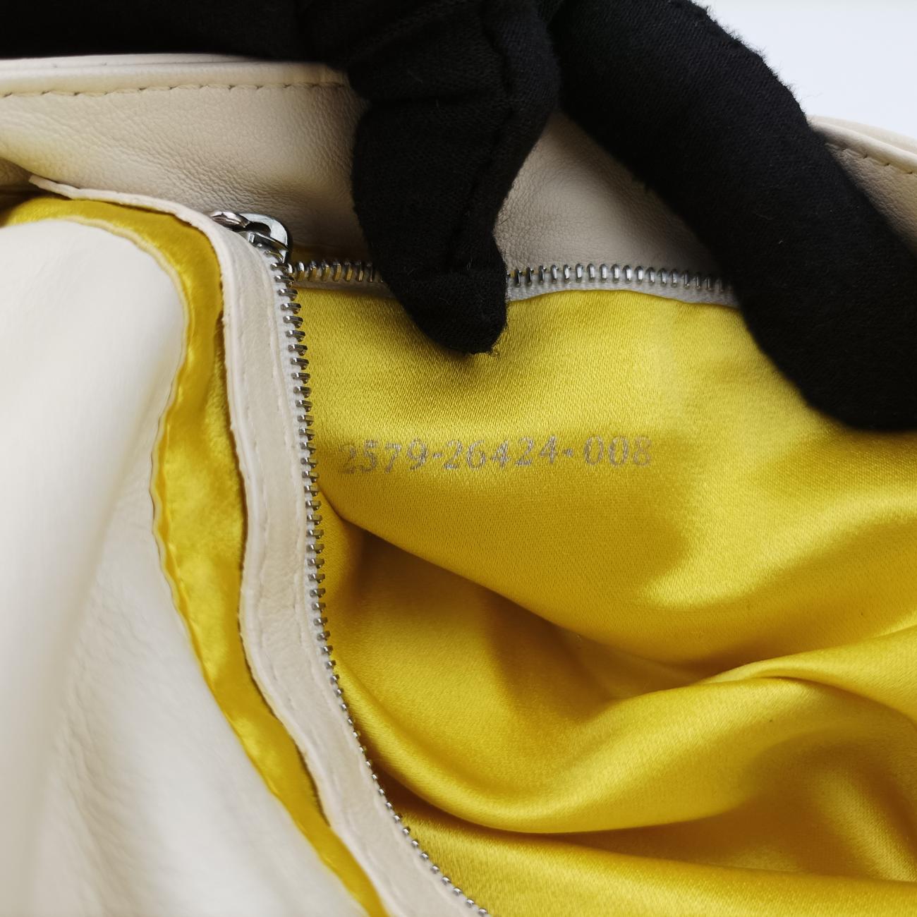 BaguetteWhitelambskin264242579-26424-008マンマバケットホワイトラムスキン264242579-26424-008