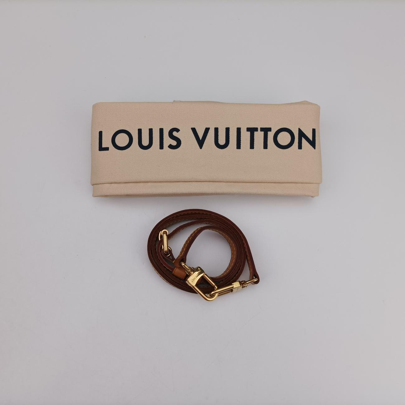 Bréa MMAMARANTEVernisM91619AA1112ブレアMMアマラントヴェルニM91619AA1112