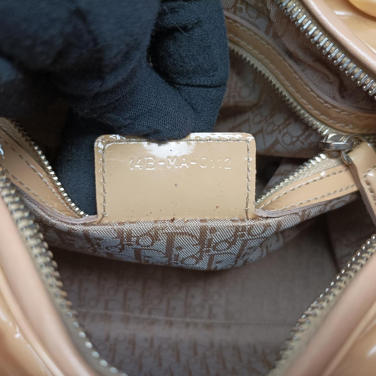 Lady DiorbeigePatent14B-MA-0112レディディオールベージュパテント14B-MA-0112