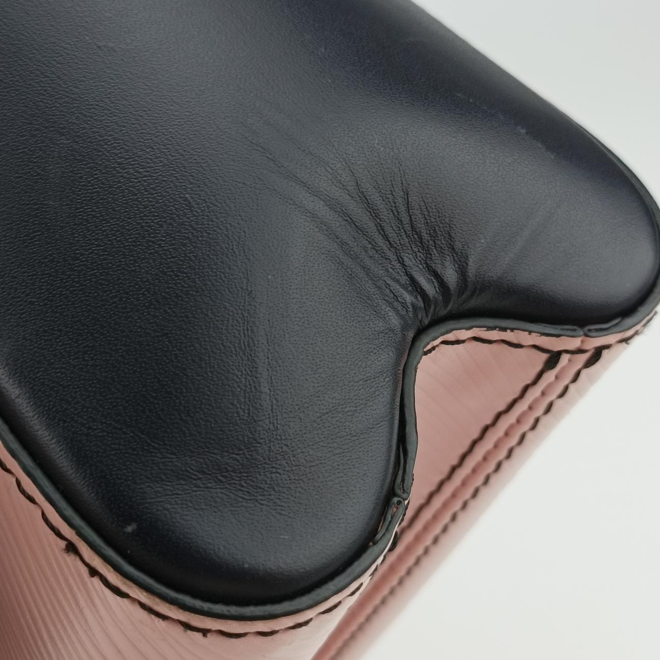 Portefeuille TwistRose Ballerine x MulticolorEpiM67799FL0199ポルトフォイユ ツイストローズバレリーヌ×マルチカラーエピM67799FL0199