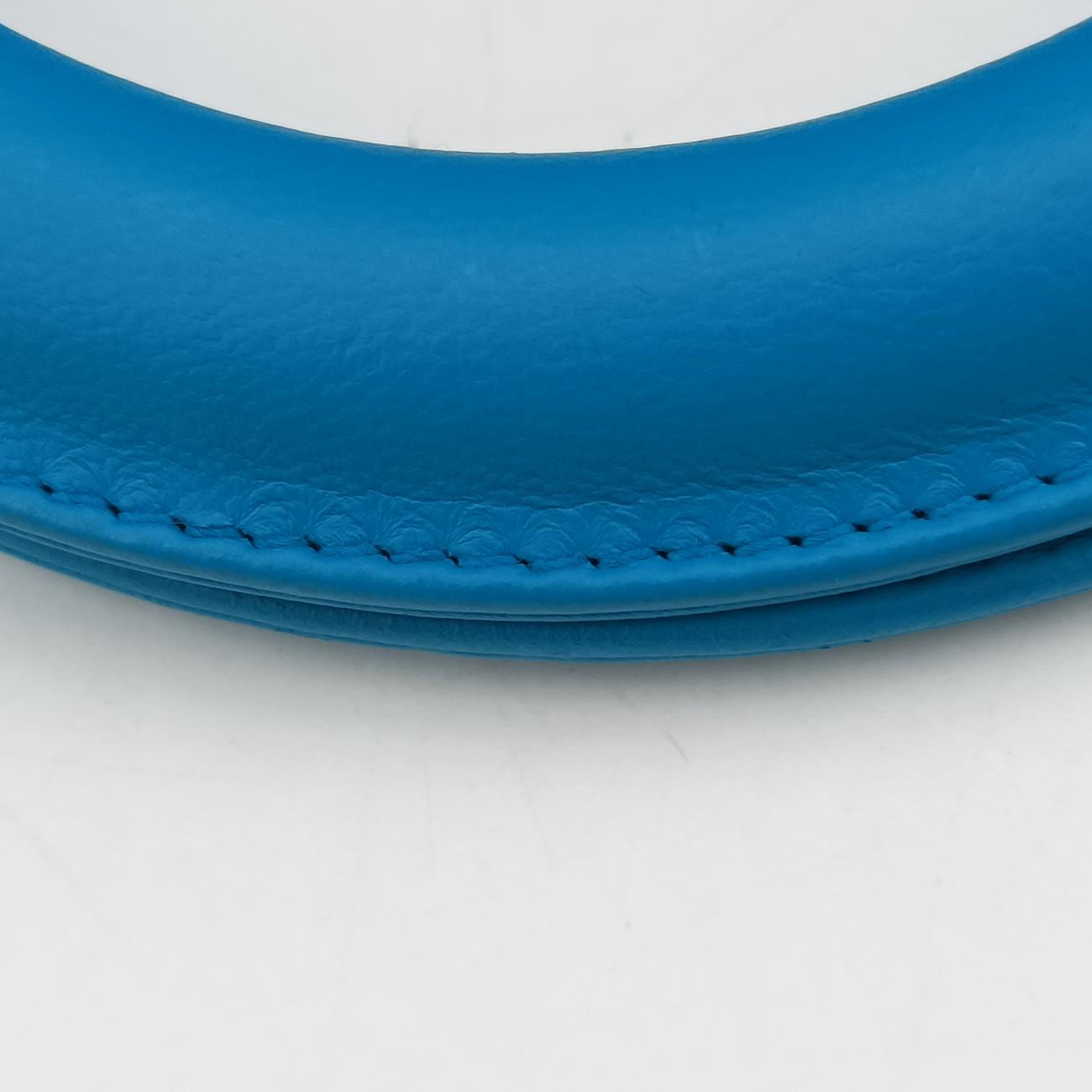 Lady DiorBluelambskin18-MA-0143レディディオールブルーラムスキン18-MA-0143