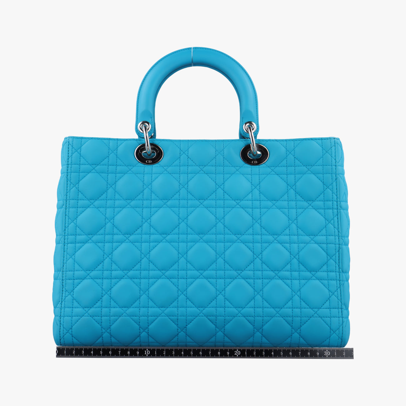 Lady DiorBluelambskin18-MA-0143レディディオールブルーラムスキン18-MA-0143