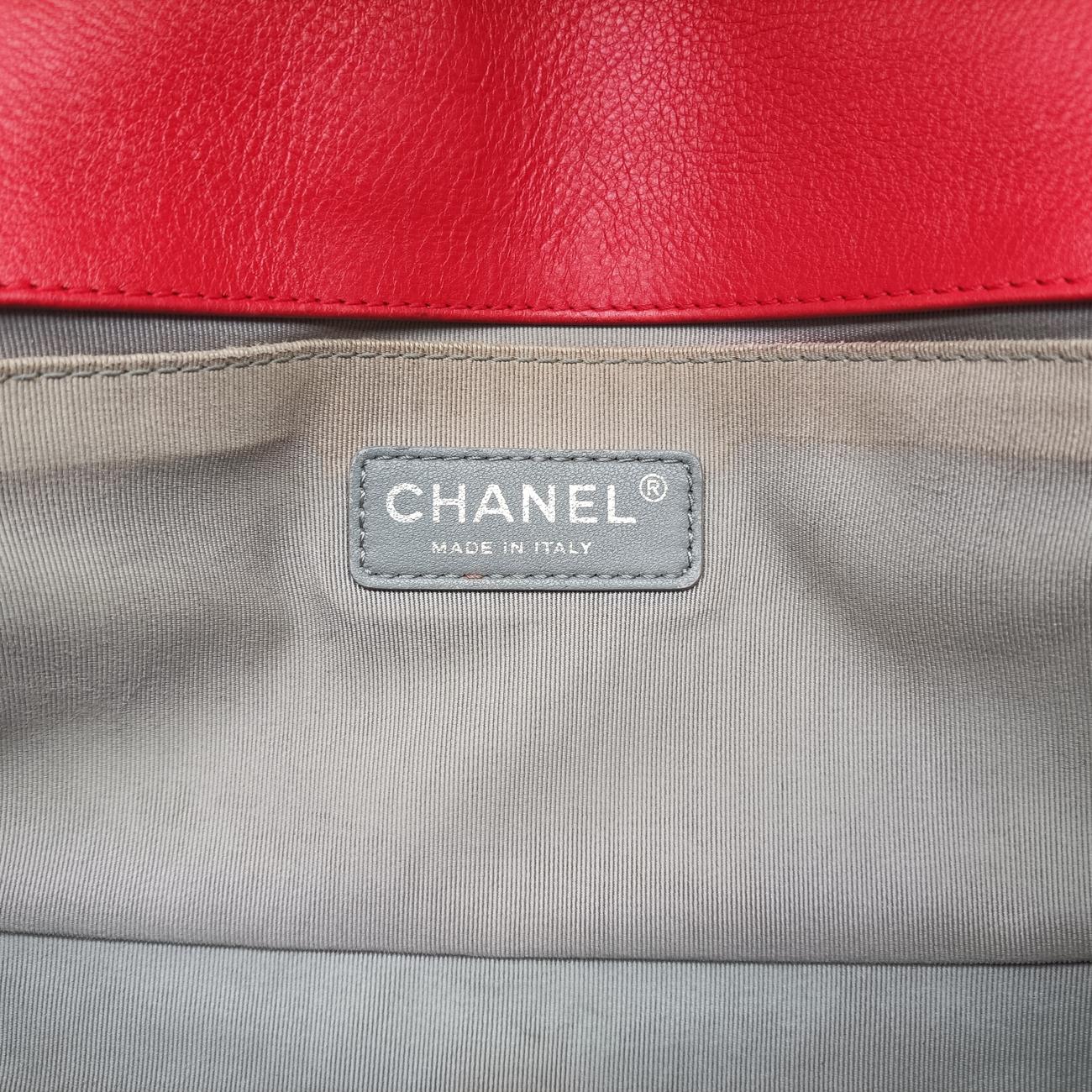 BOY CHANEL Red Leather A92105 18883093ボーイシャネル レッド レザー A92105 18883093
