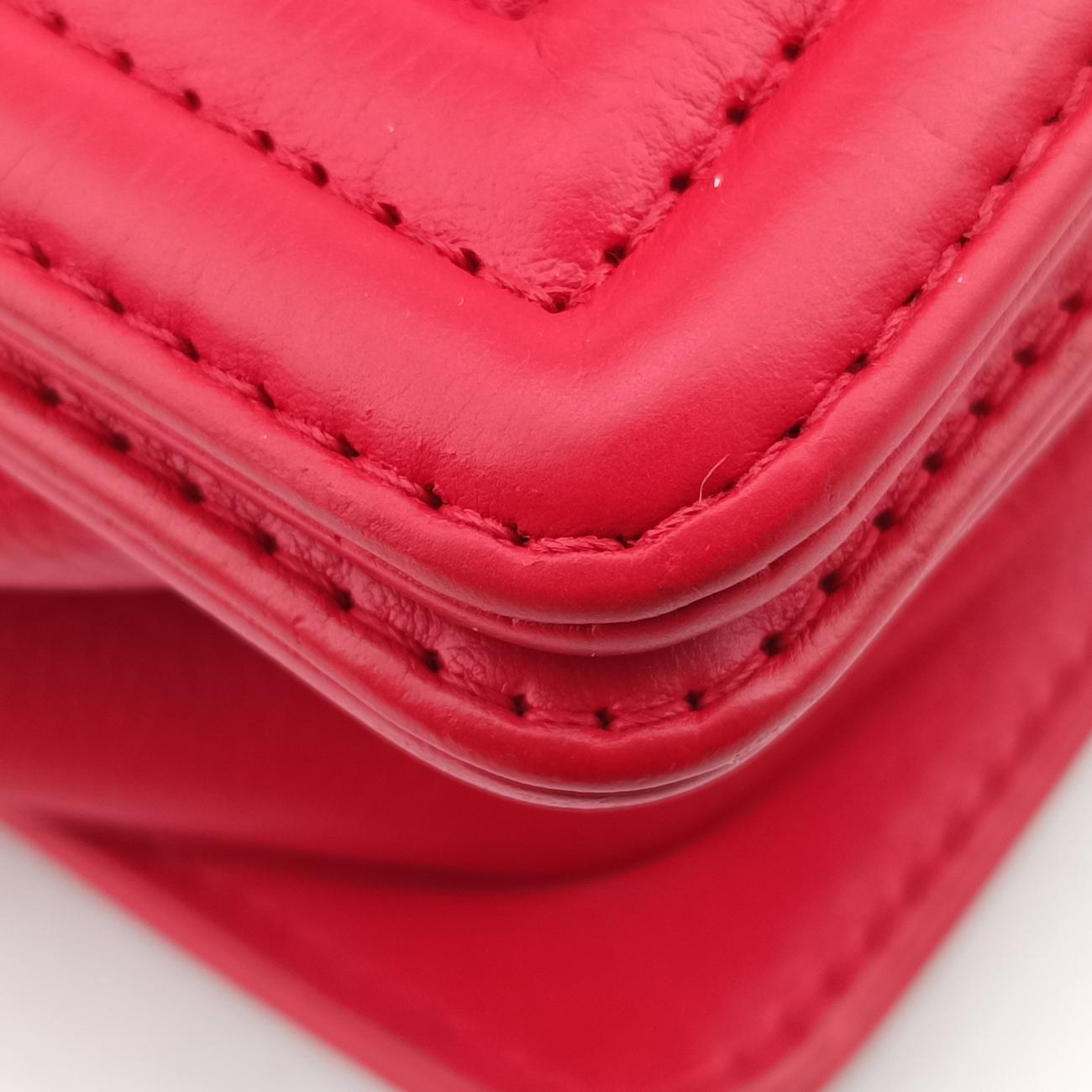 BOY CHANEL Red Leather A92105 18883093ボーイシャネル レッド レザー A92105 18883093