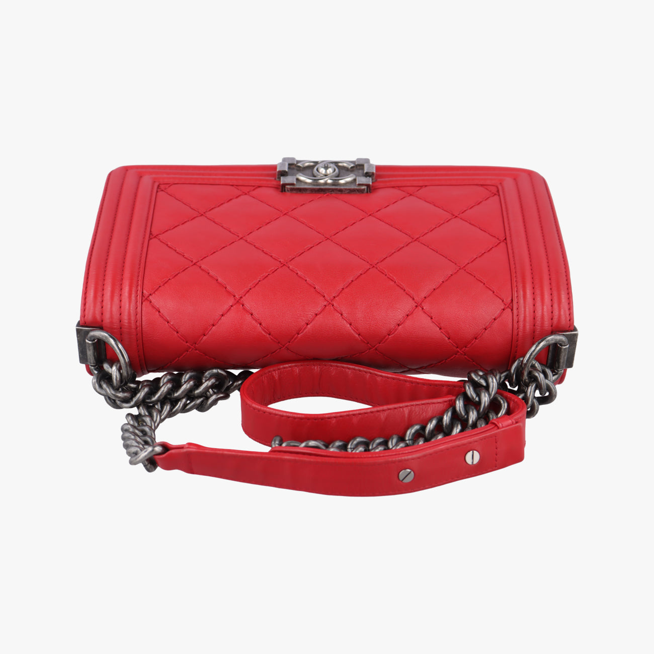 BOY CHANEL Red Leather A92105 18883093ボーイシャネル レッド レザー A92105 18883093